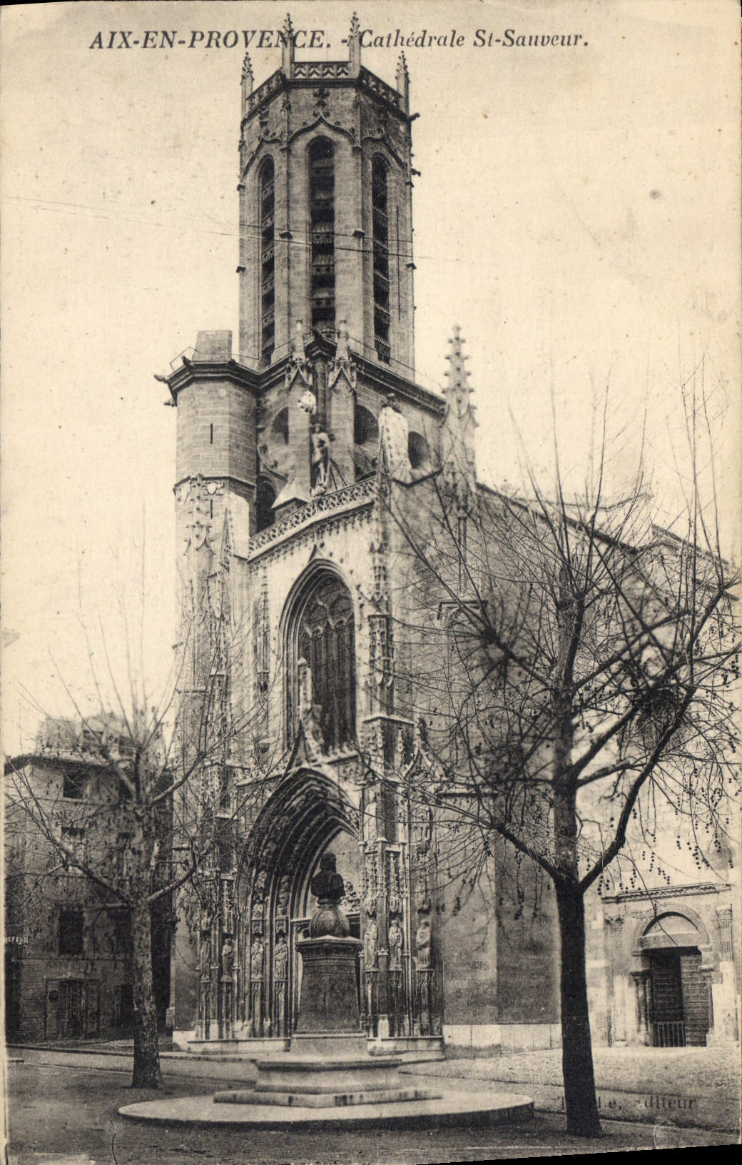CPA Aix en Provence Cathedrale St Sauveur 