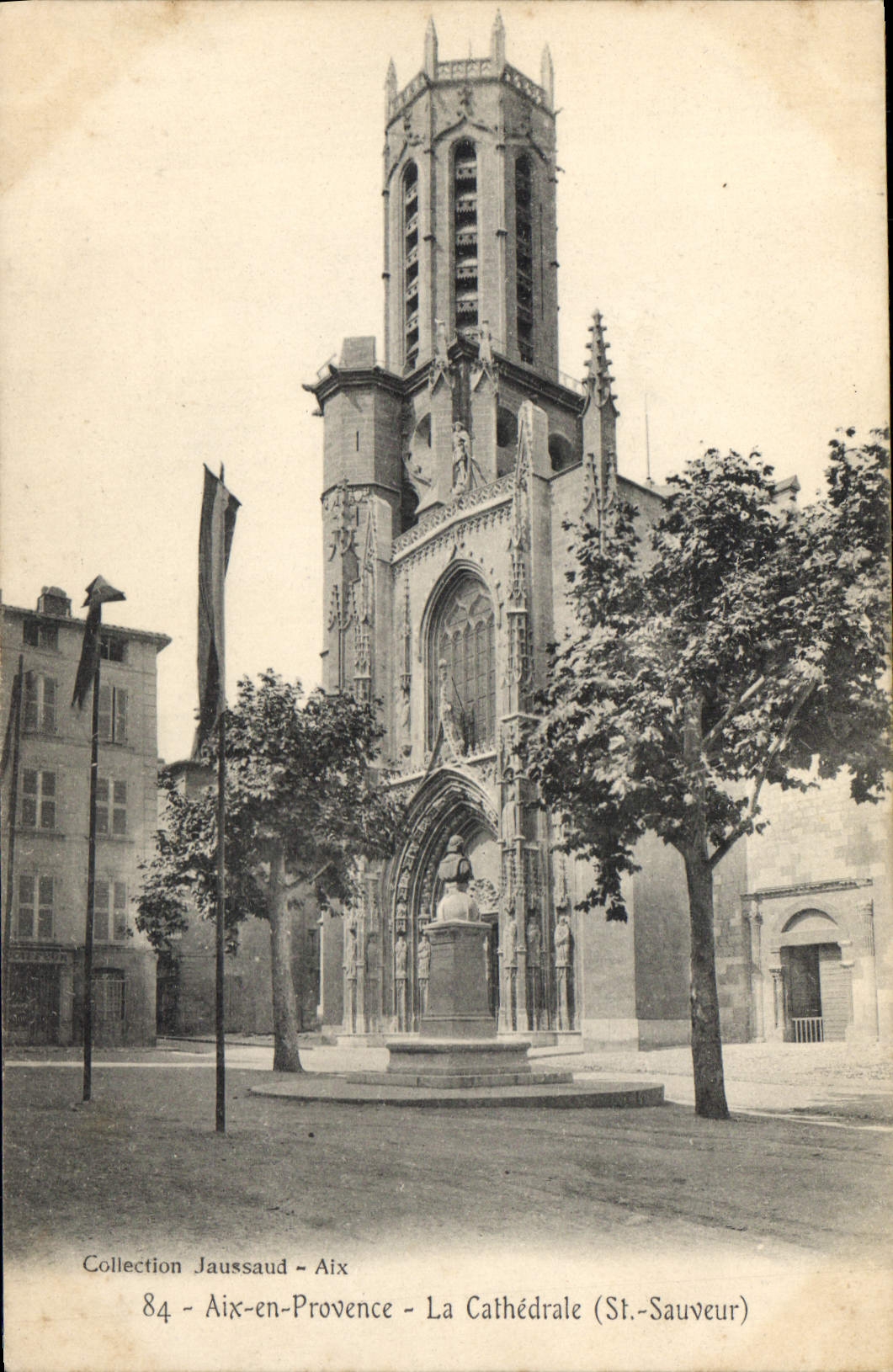 CPA Aix en Provence la Cathedrale St Sauveur 