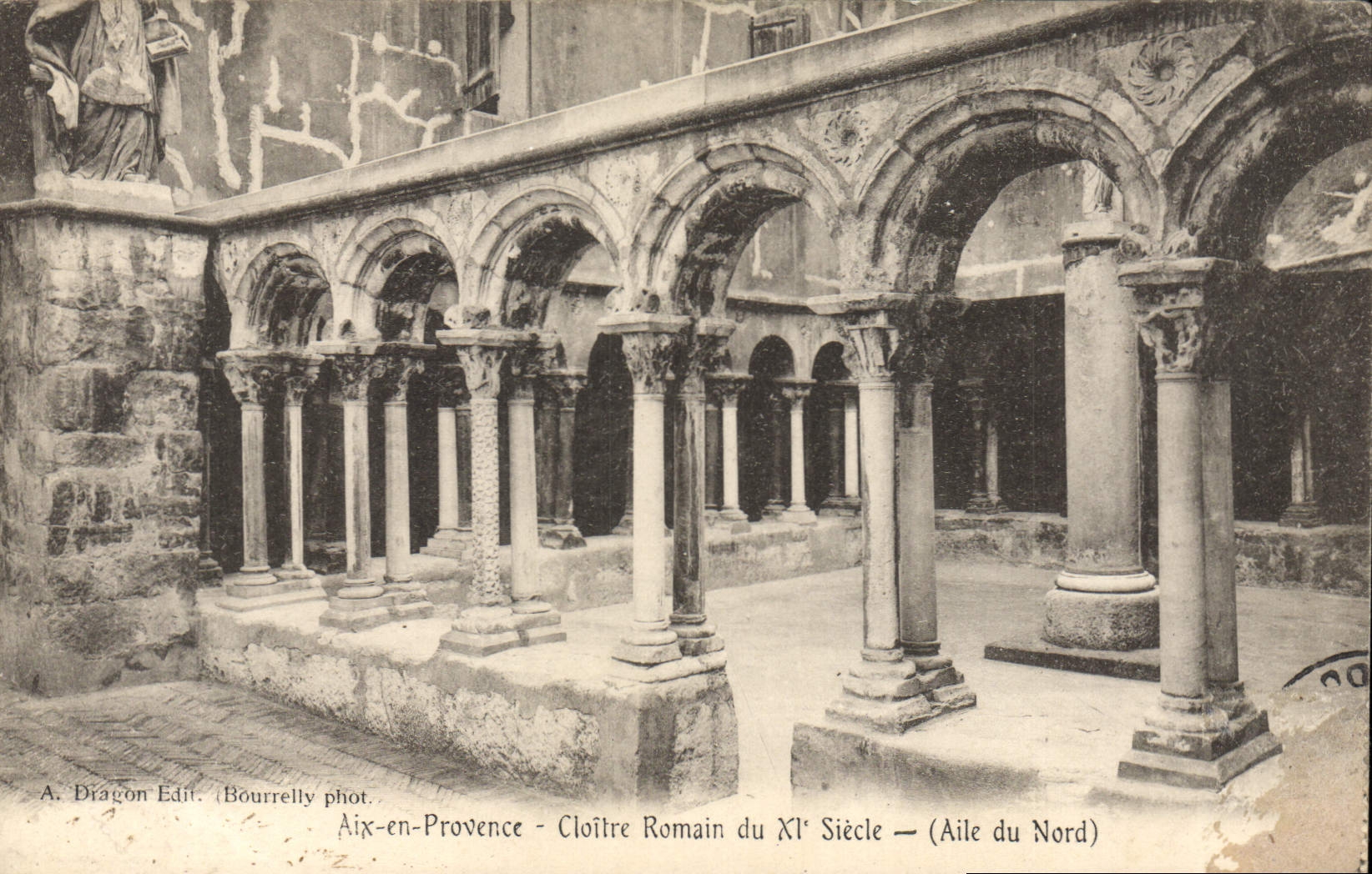 CPA Aix en Provence Cloitre Romain du Xi siecle Alie du Nord