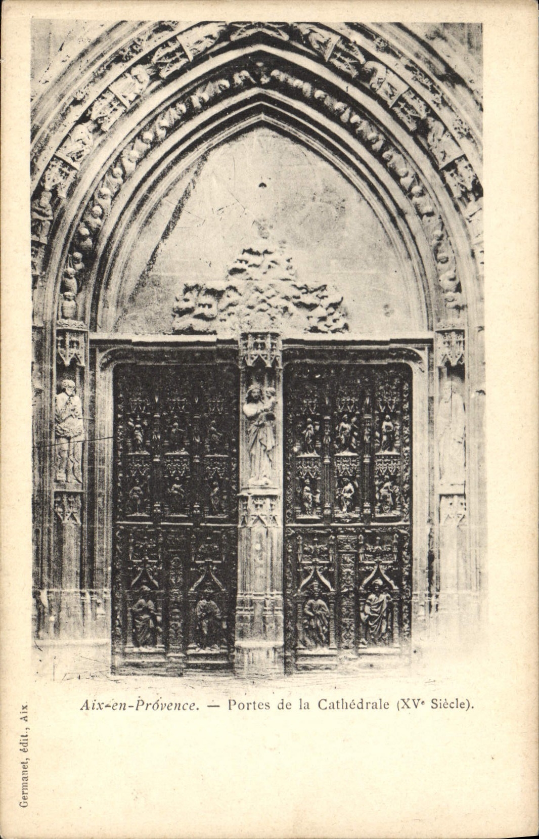 CPA Aix en Provence portes de la Cathedrale XV siecle