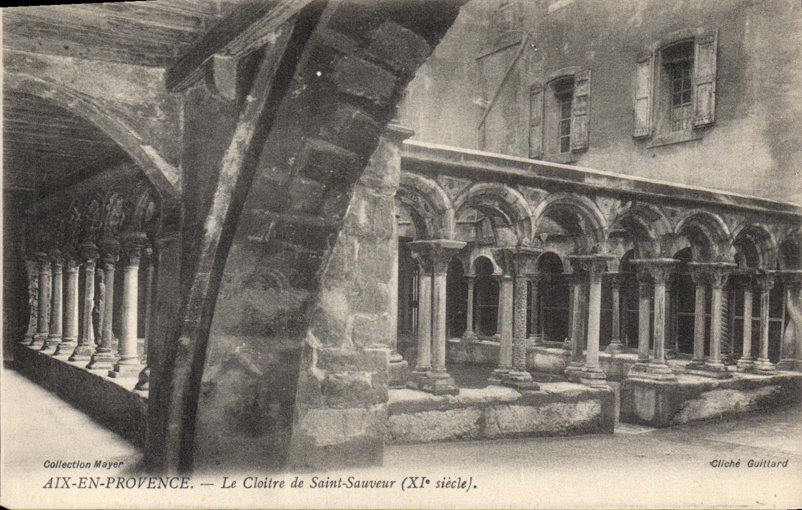 CPA Aix en Provence le Cloitre de Saint Sauveur Xi siecle