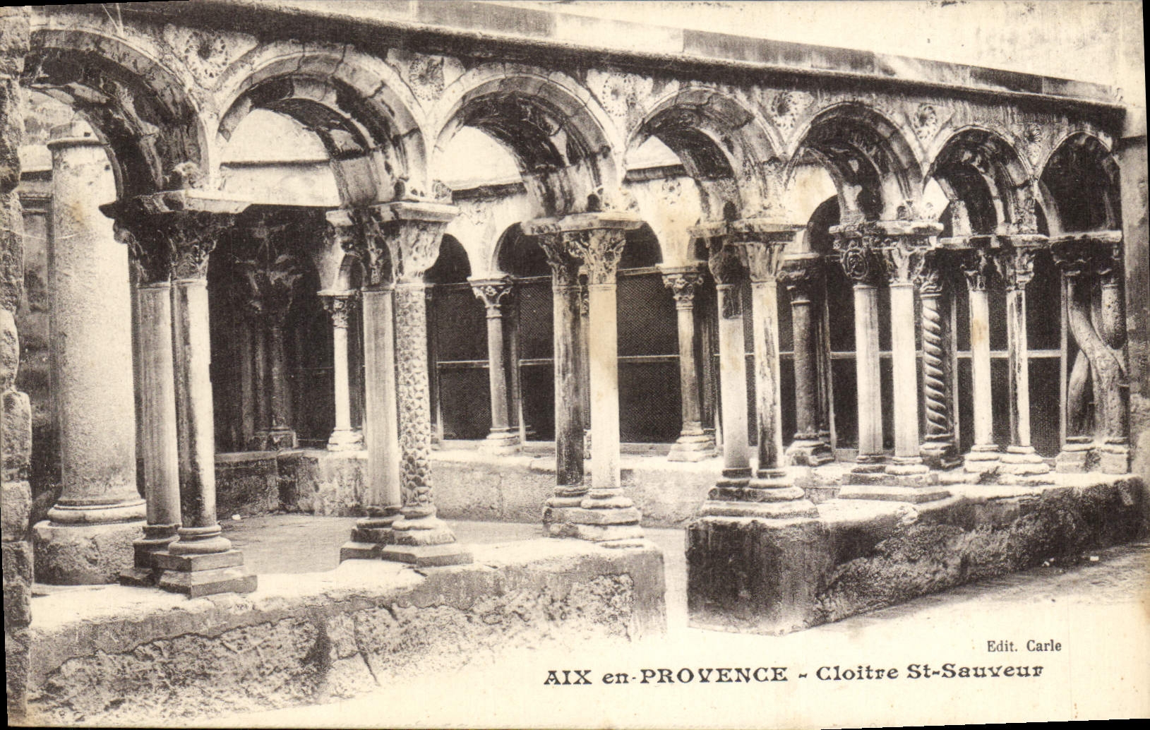 CPA Aix en Provence Cloitre de St Sauveur
