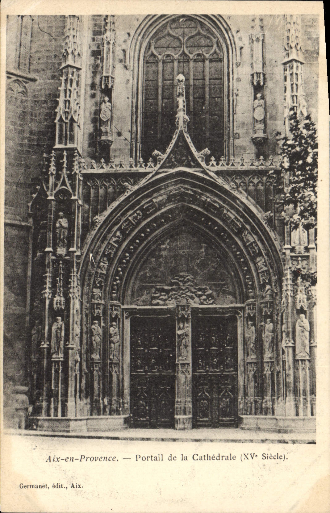 CPA Aix en Provence portail de la Cathedrale XV siecle 