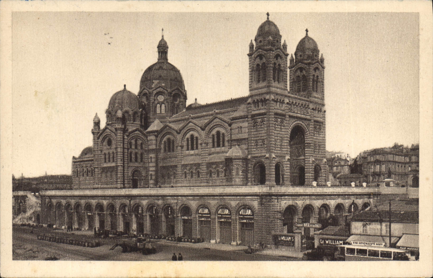 CPA Marseille le cathedrale 