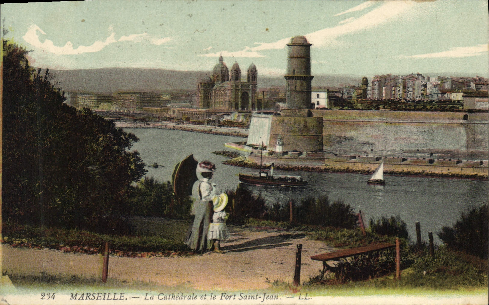 CPA Marseille la cathedrale et le Fort Saint Jean