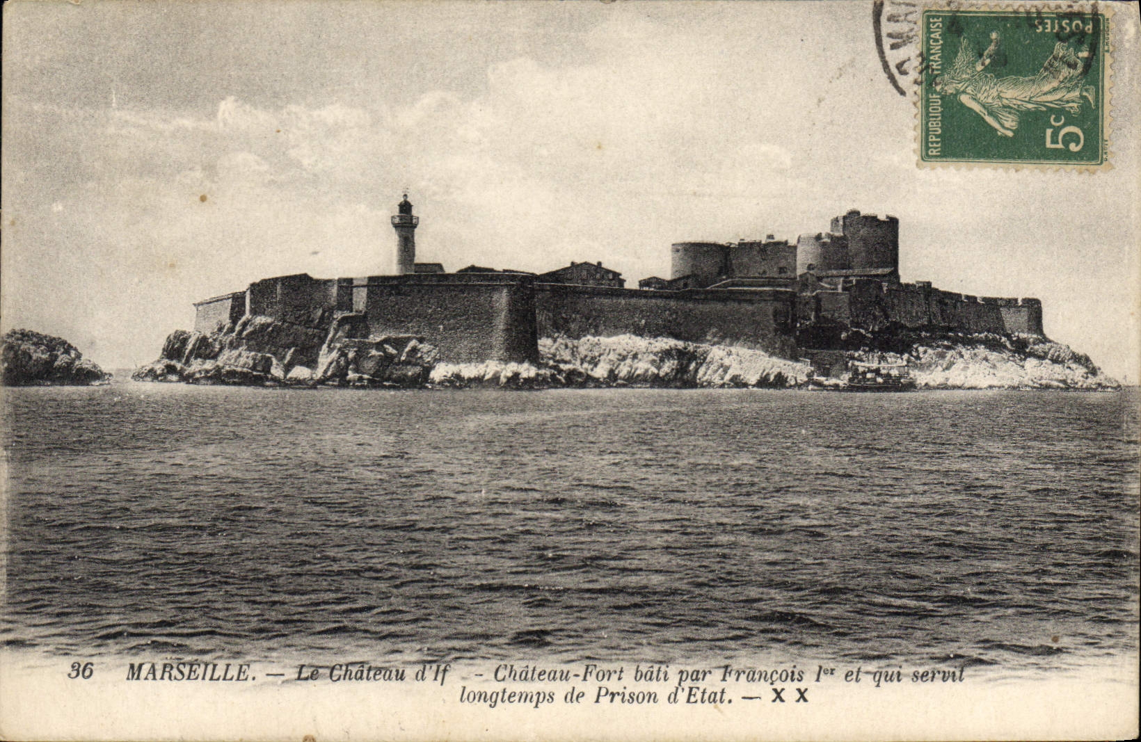 CPA Marseille le chateau d'If chateau Fort bati par Francois I et qui servit longtemps de Prison d'E