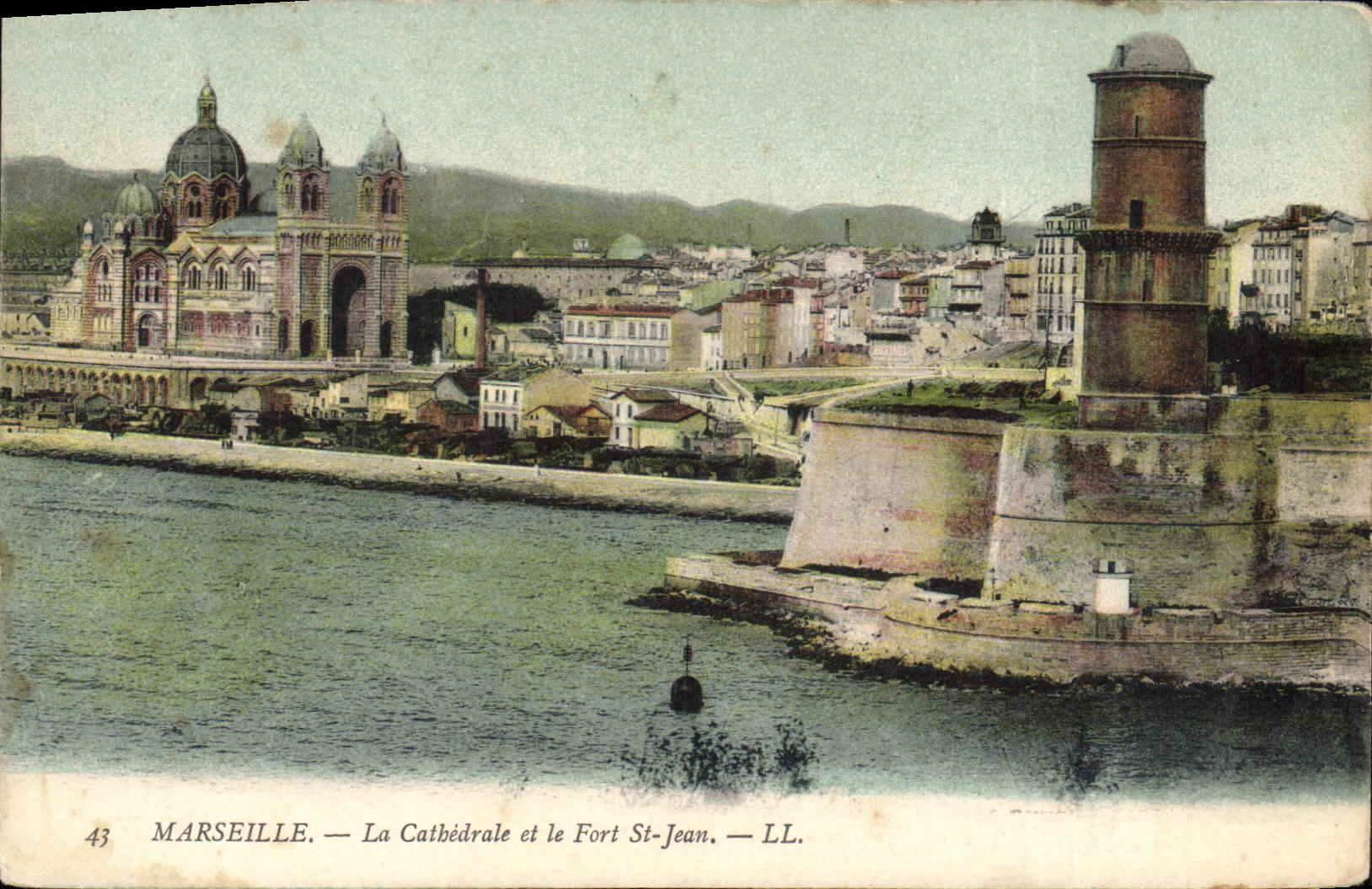 CPA Marseille la cathedrale et le Fort St jean