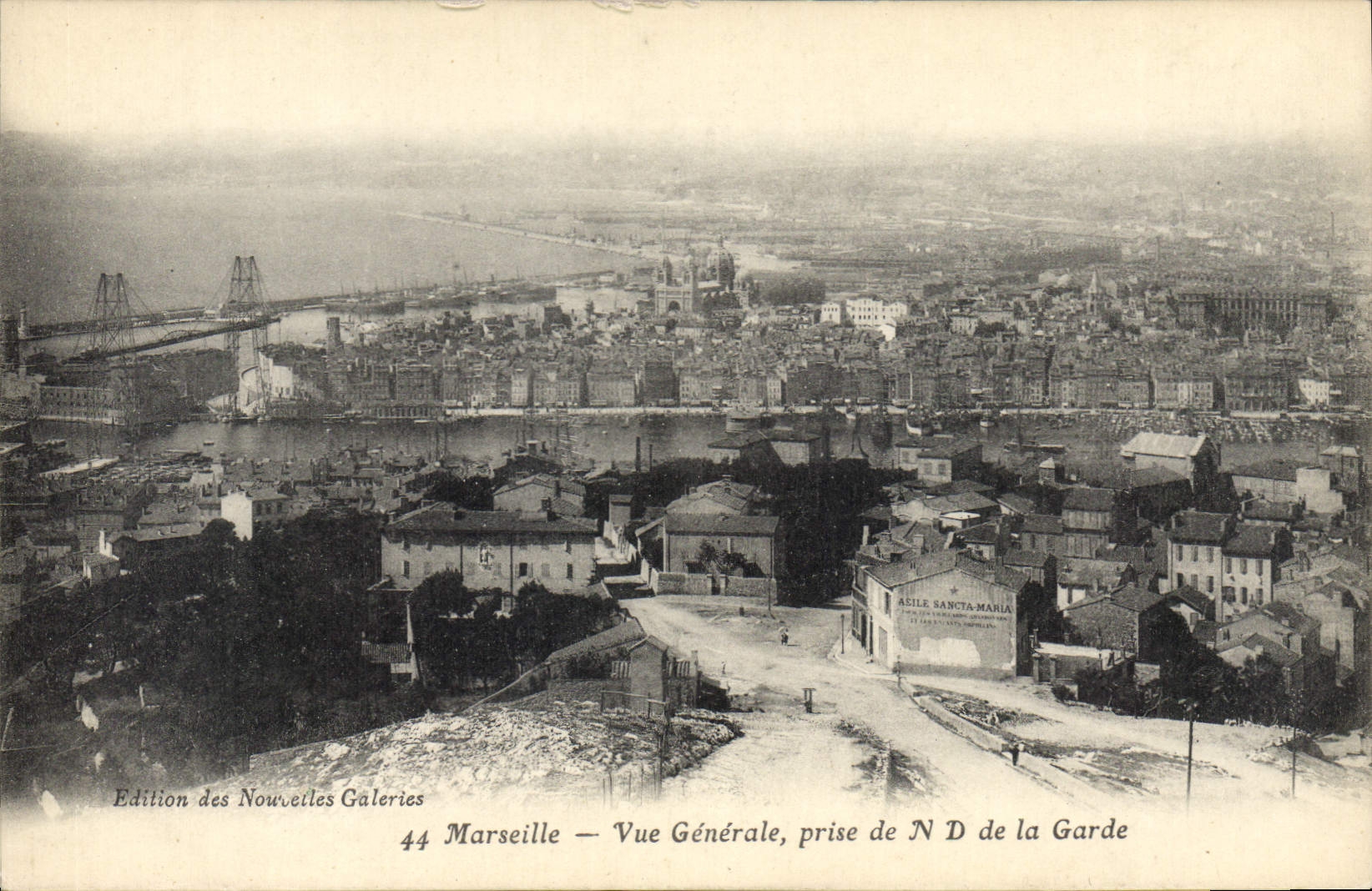 CPA Marseille vue generale prise de N D de la garde 
