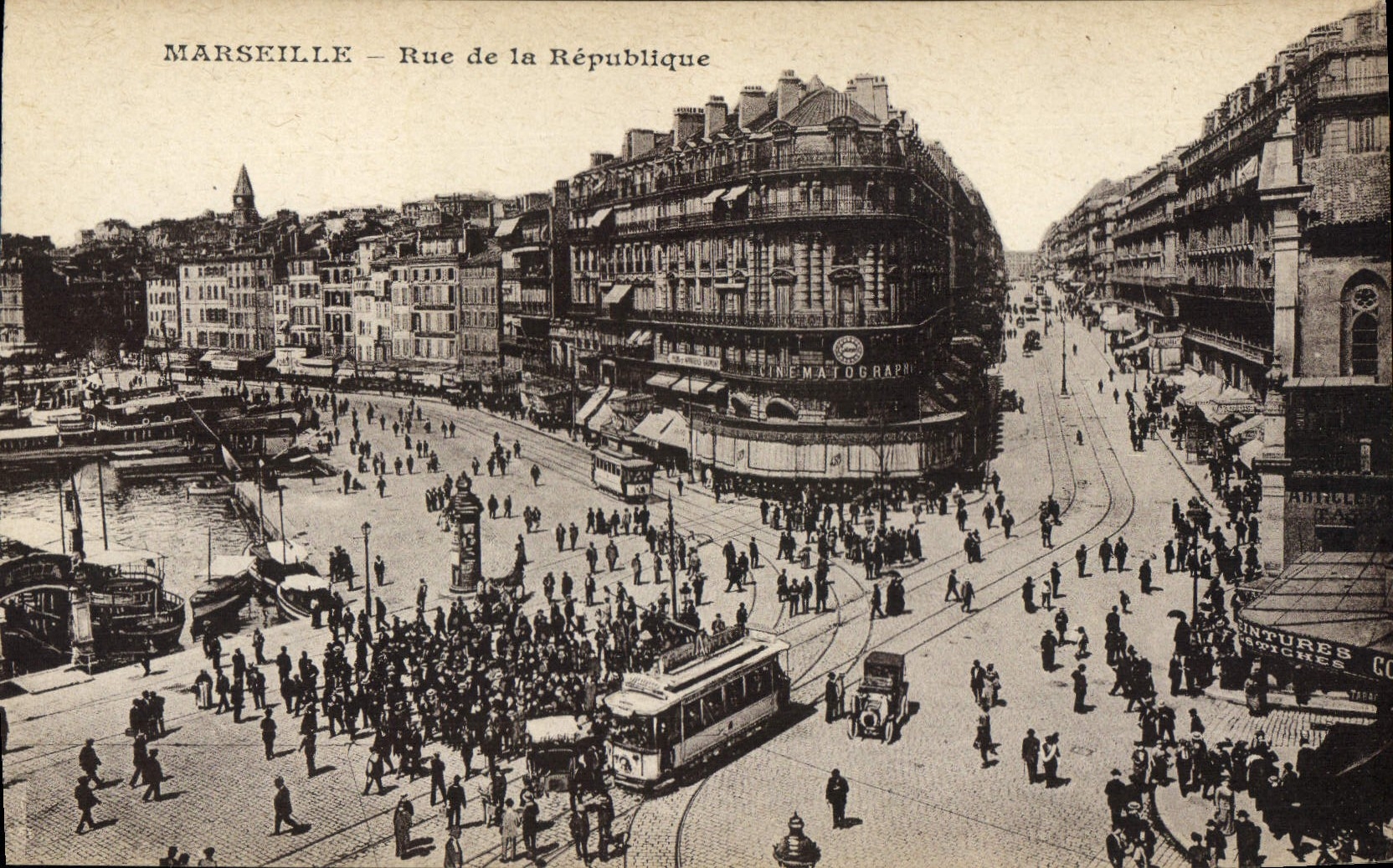 CPA Marseille Rue de la Republique Tramway