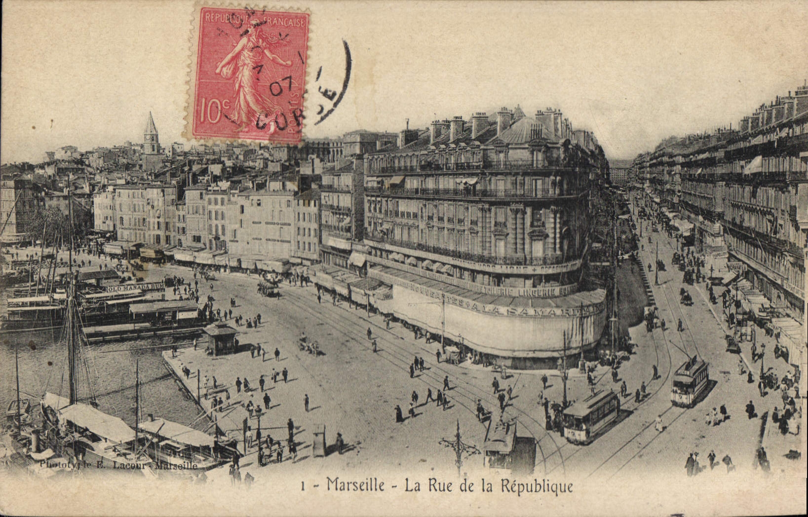 CPA Marseille la Rue de la Republique Tramway  