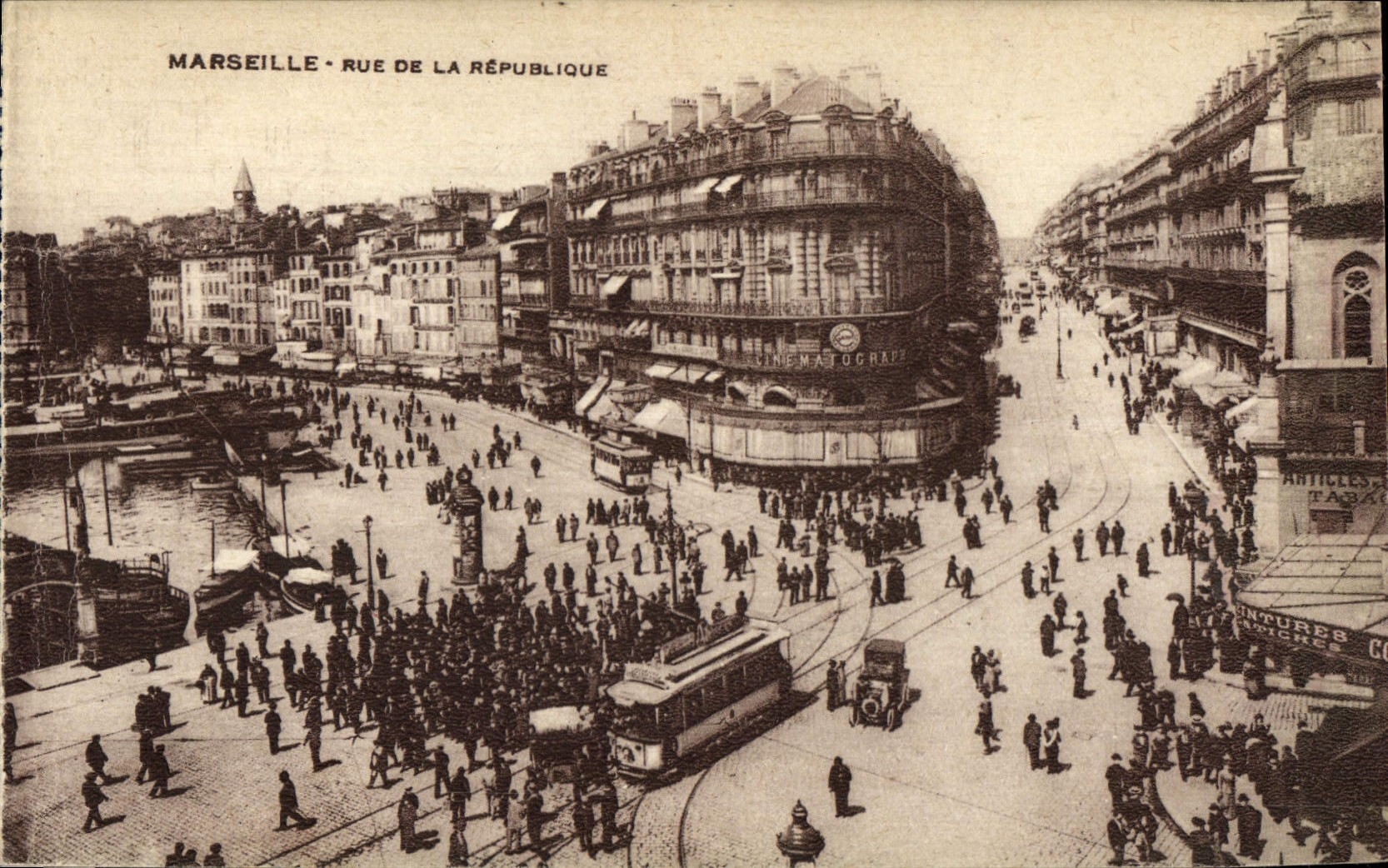 CPA Marseille Rue de la Republique Tramway