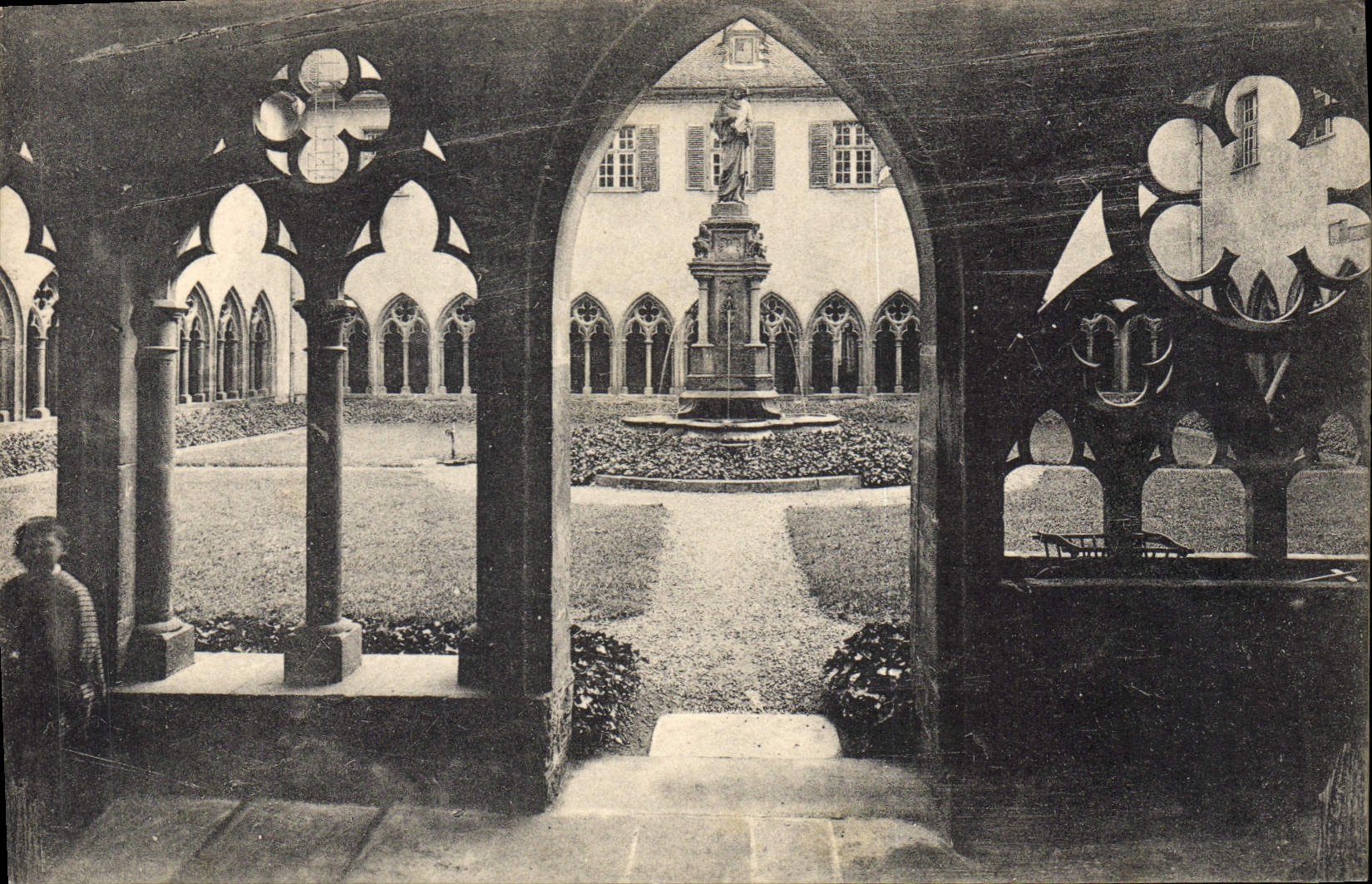 CPA Colmar Musee Scnongauer 