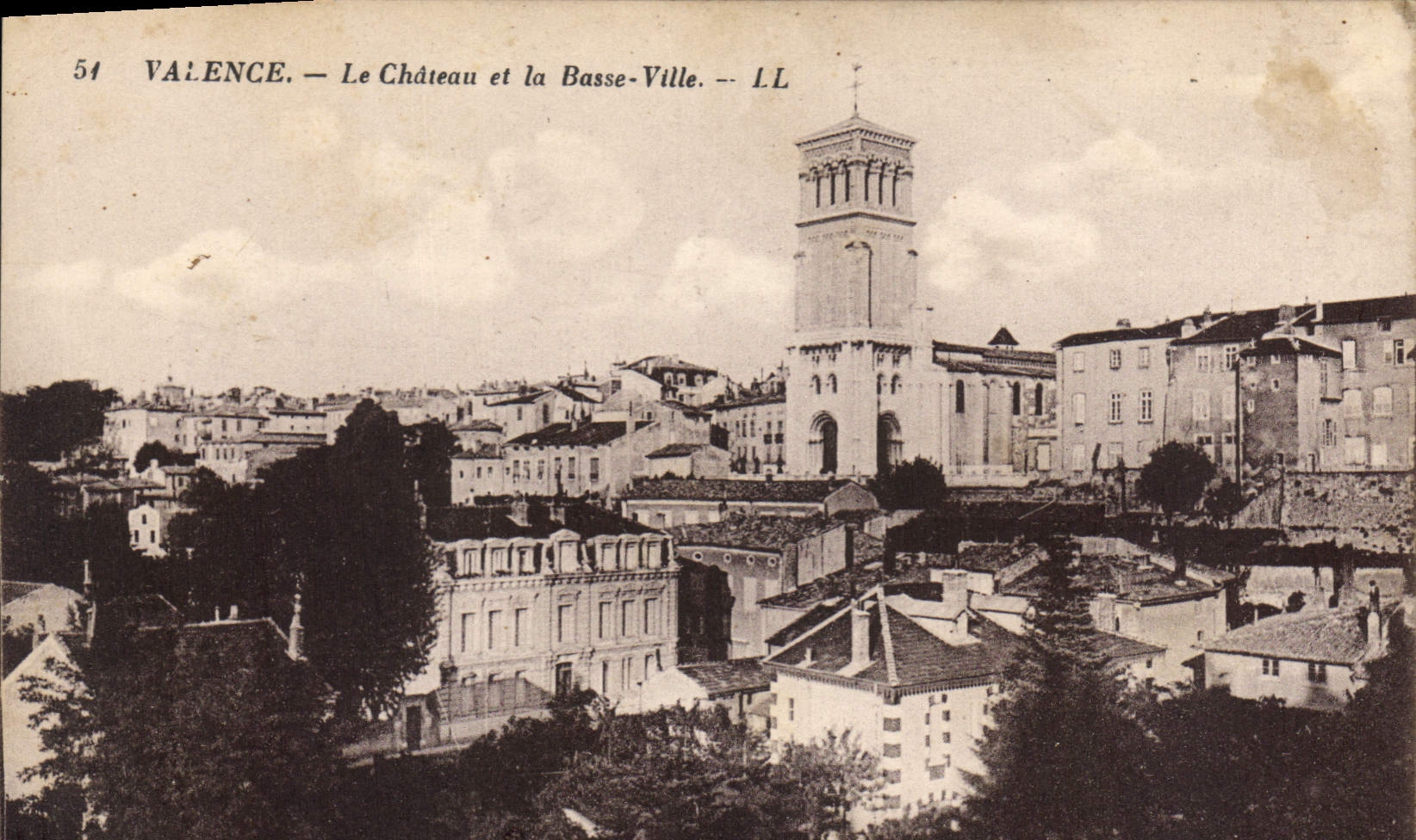CPA Valence le chateau et la Basse Ville