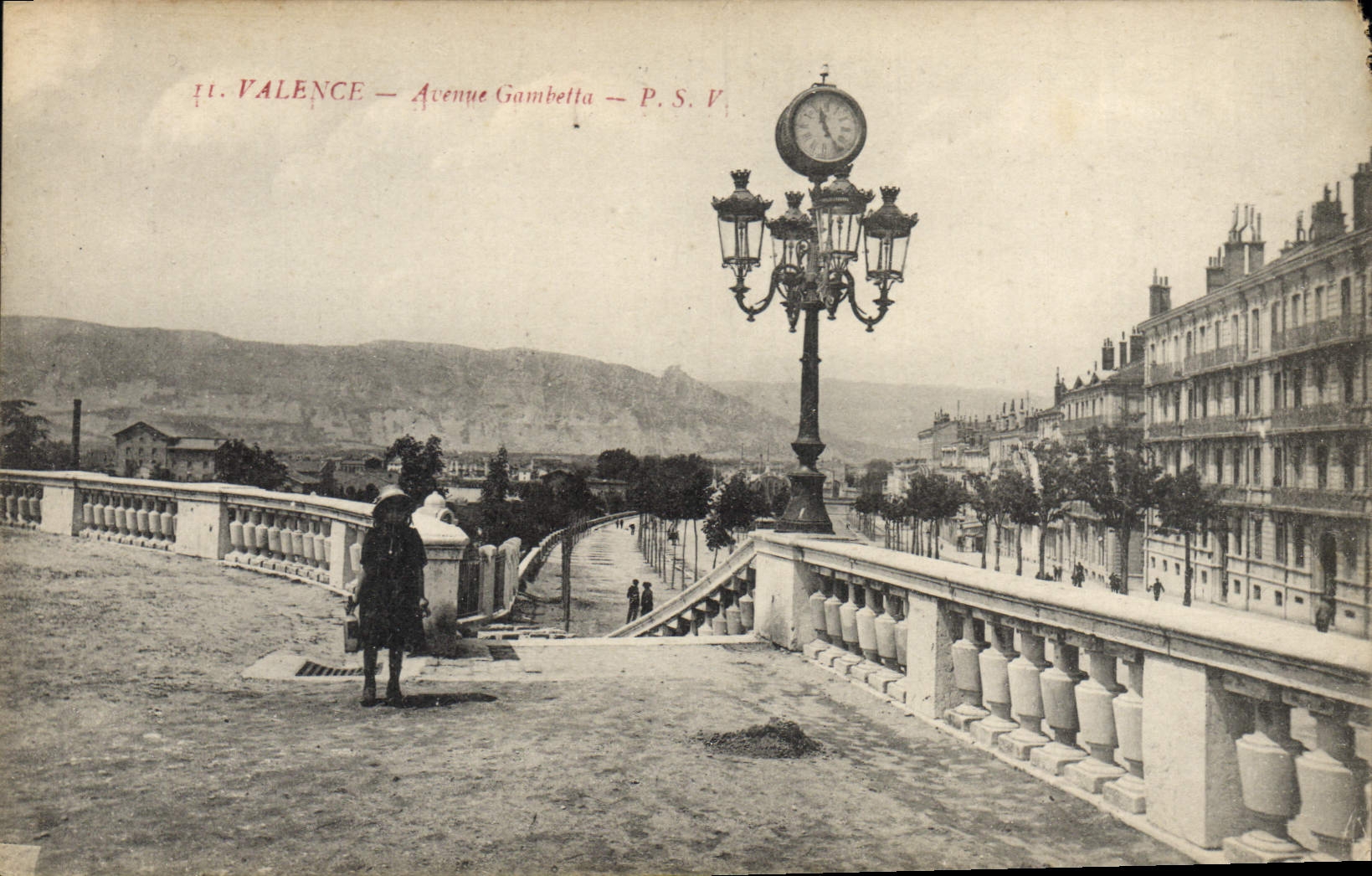 CPA Valence Avenue Gambetta 