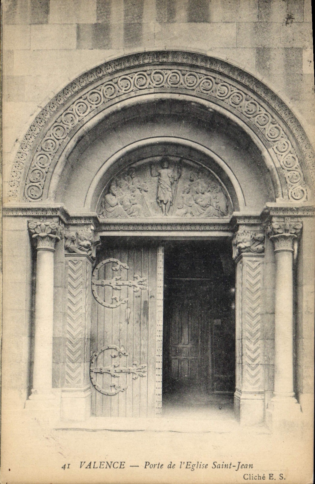 CPA Valence Porte de l'Eglise Saint Jean