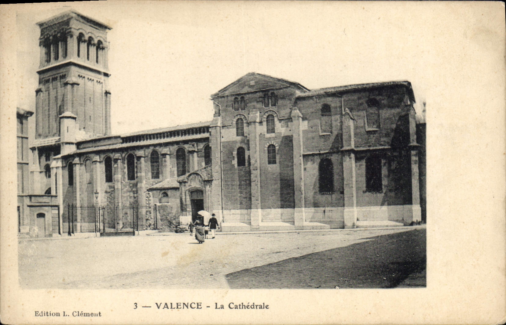 CPA Valence la cathedrale 