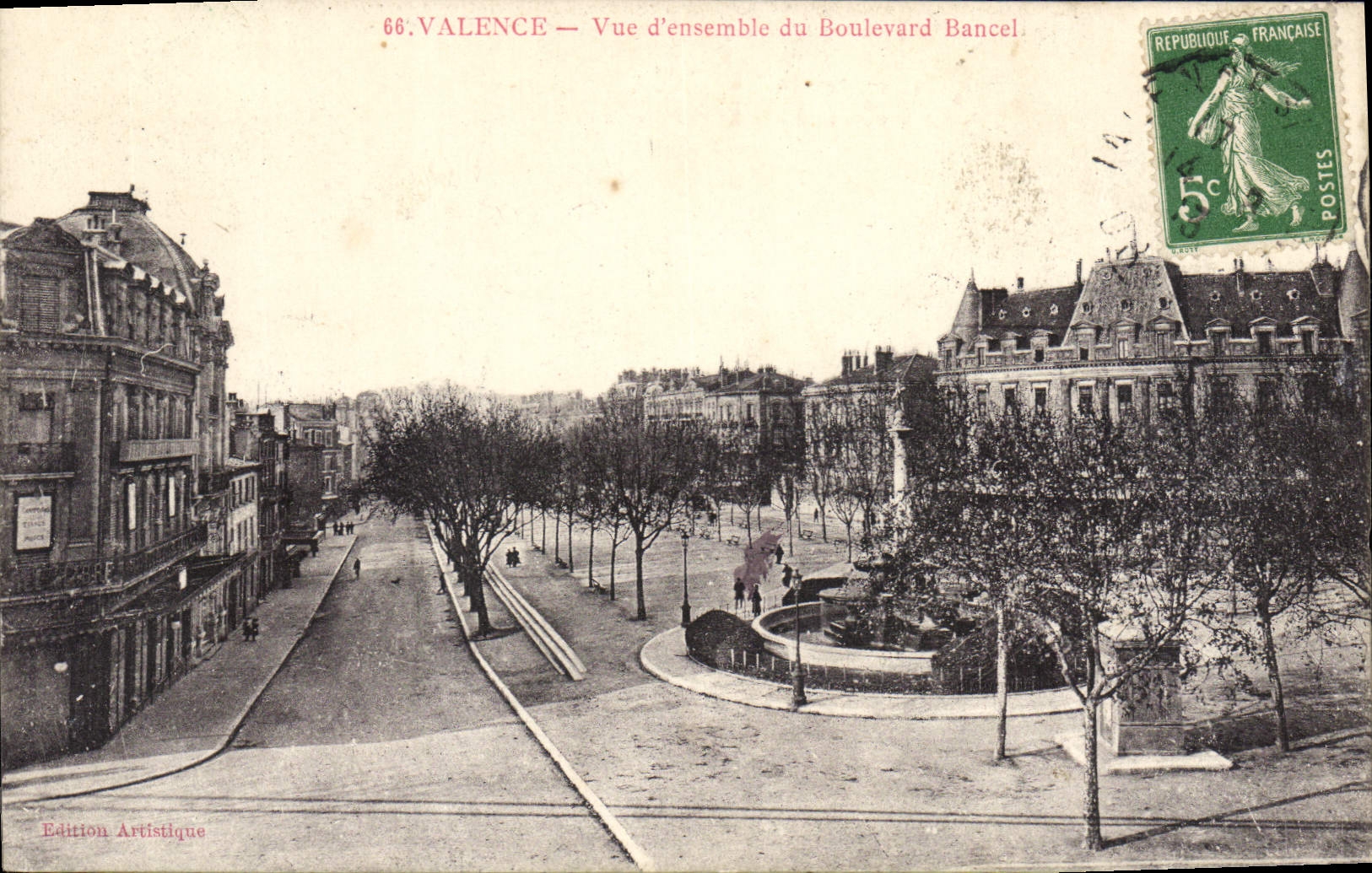 CPA Valence vue d'ensemble du Boulevard Bancel