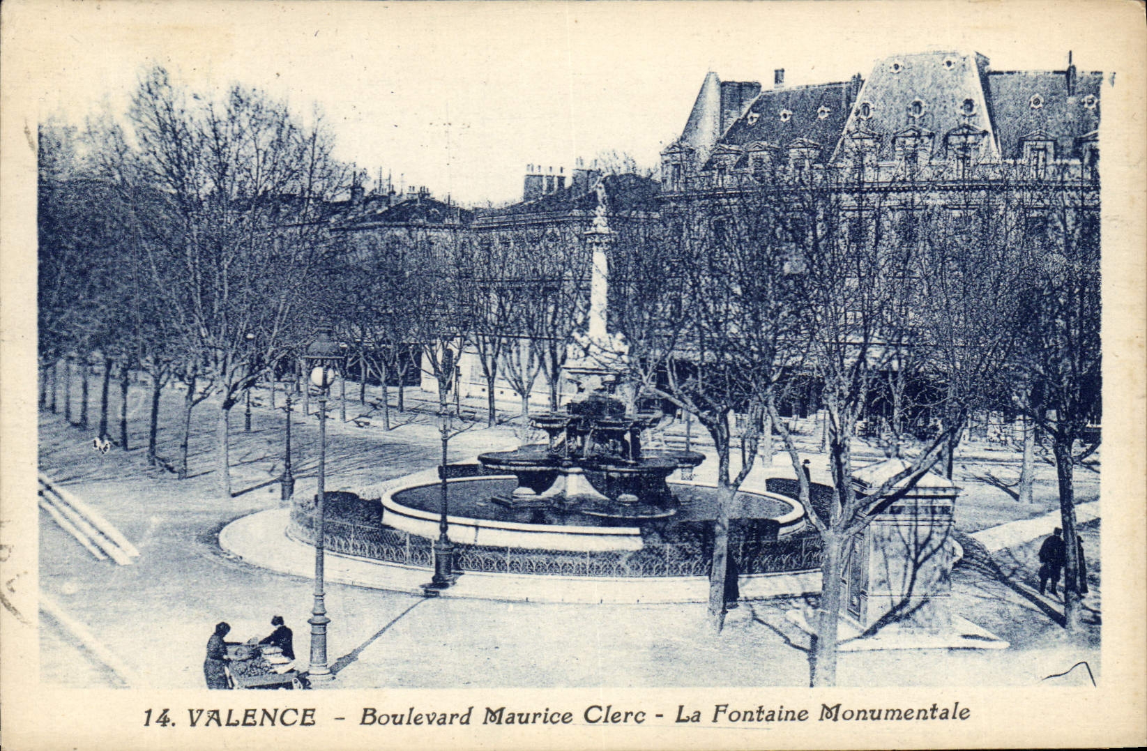 CPA Valence Boulevard Maurice Clerc la Fontaine Monumentale 