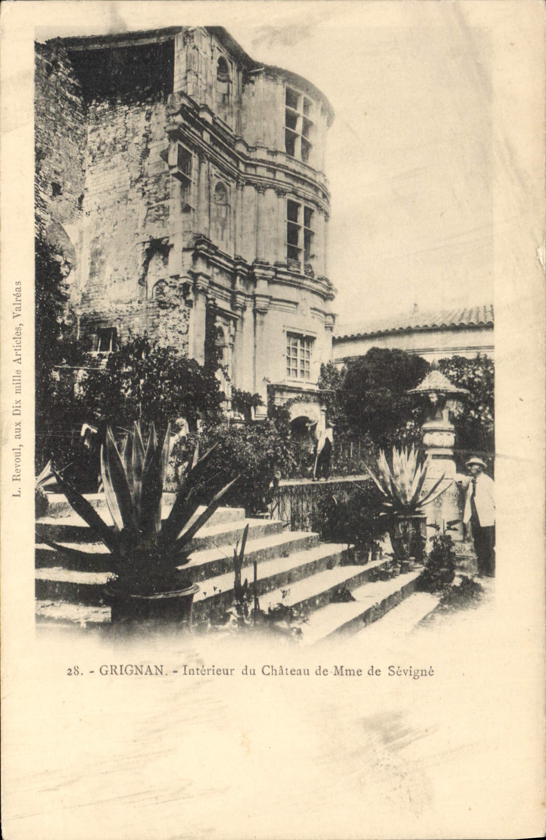 CPA Grignan interieur du Chateau de Mme de Sevigne
