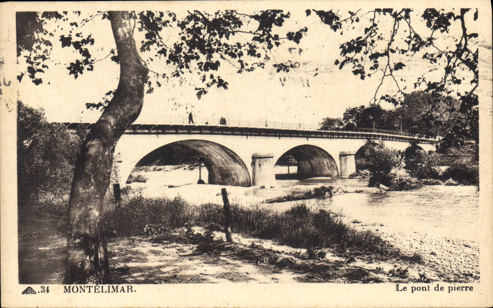 CPA montelimar le pont de pierre