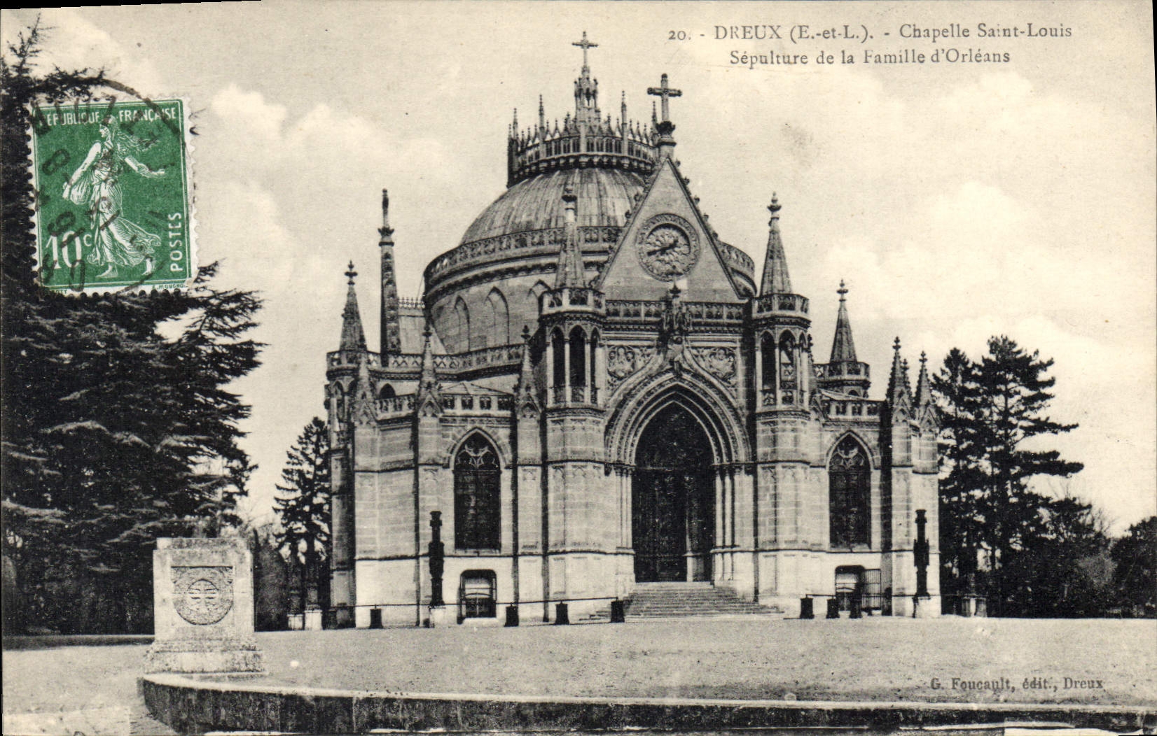 CPA Dreux chapelle saint louis sepulture de la famille d'orleans