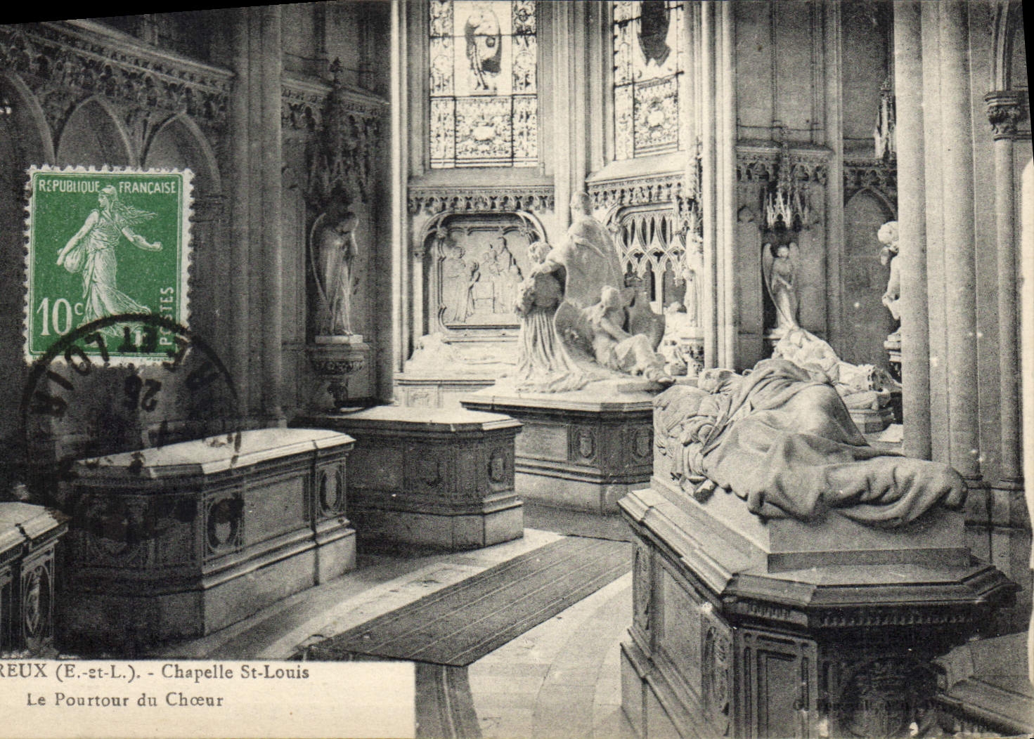 CPA Dreux chapelle st louis le pourtour du choeur