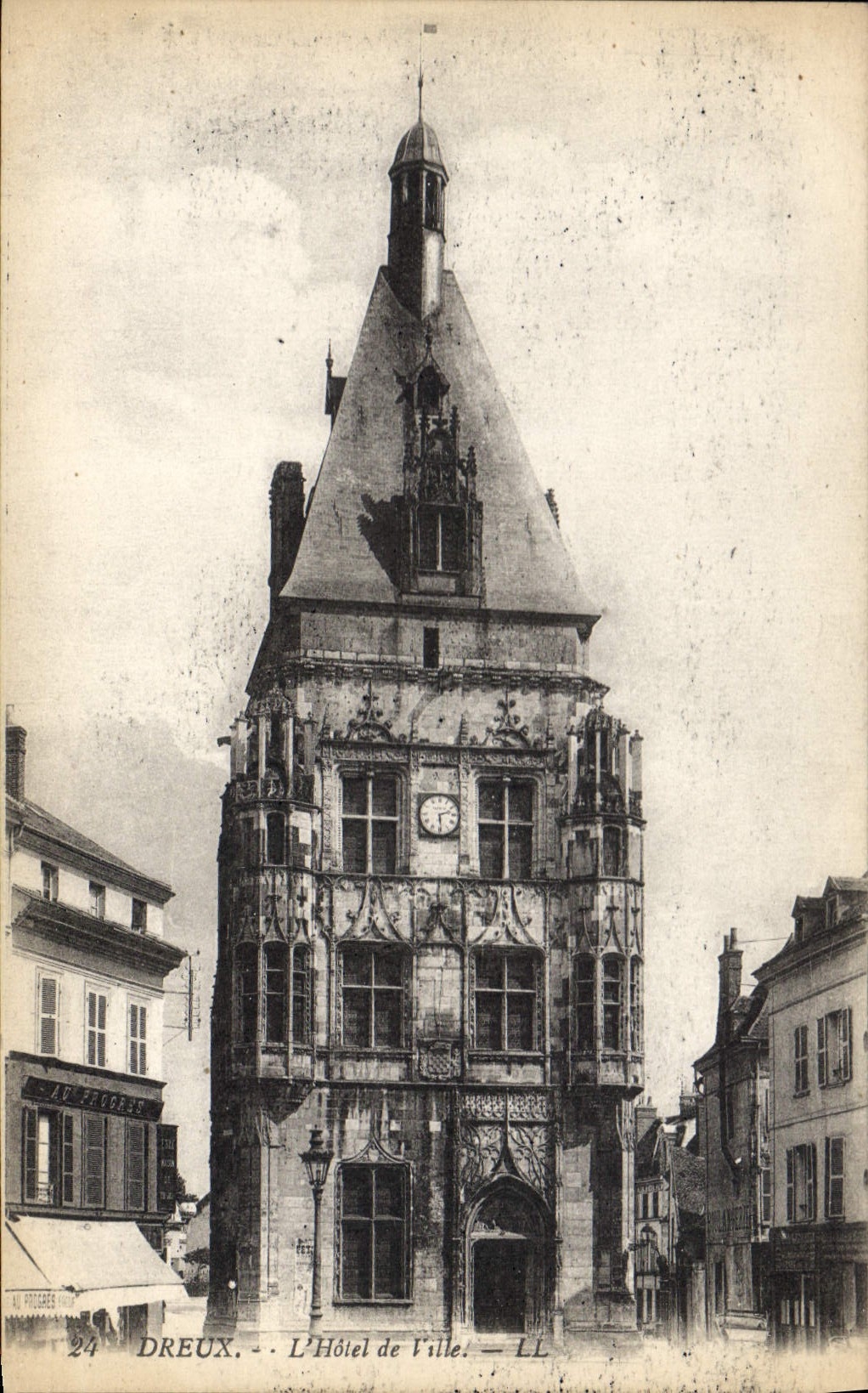 CPA Dreux l'hotel de ville ll