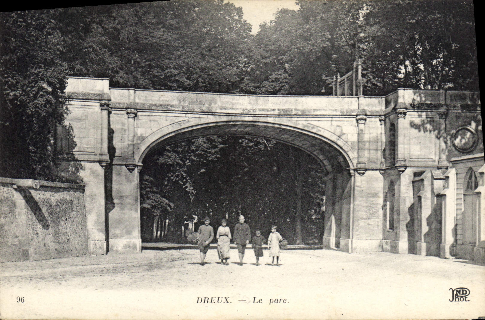 CPA Dreux le parc
