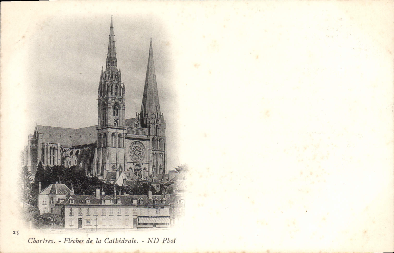 CPA Chartres Flecbes de la Cathedrale