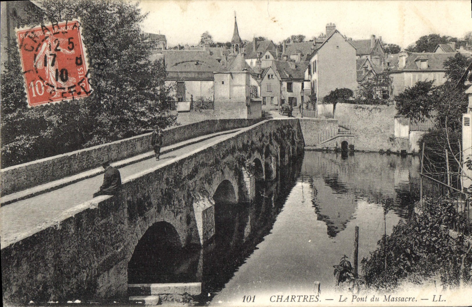 CPA Chartres Le Pont du Massacre