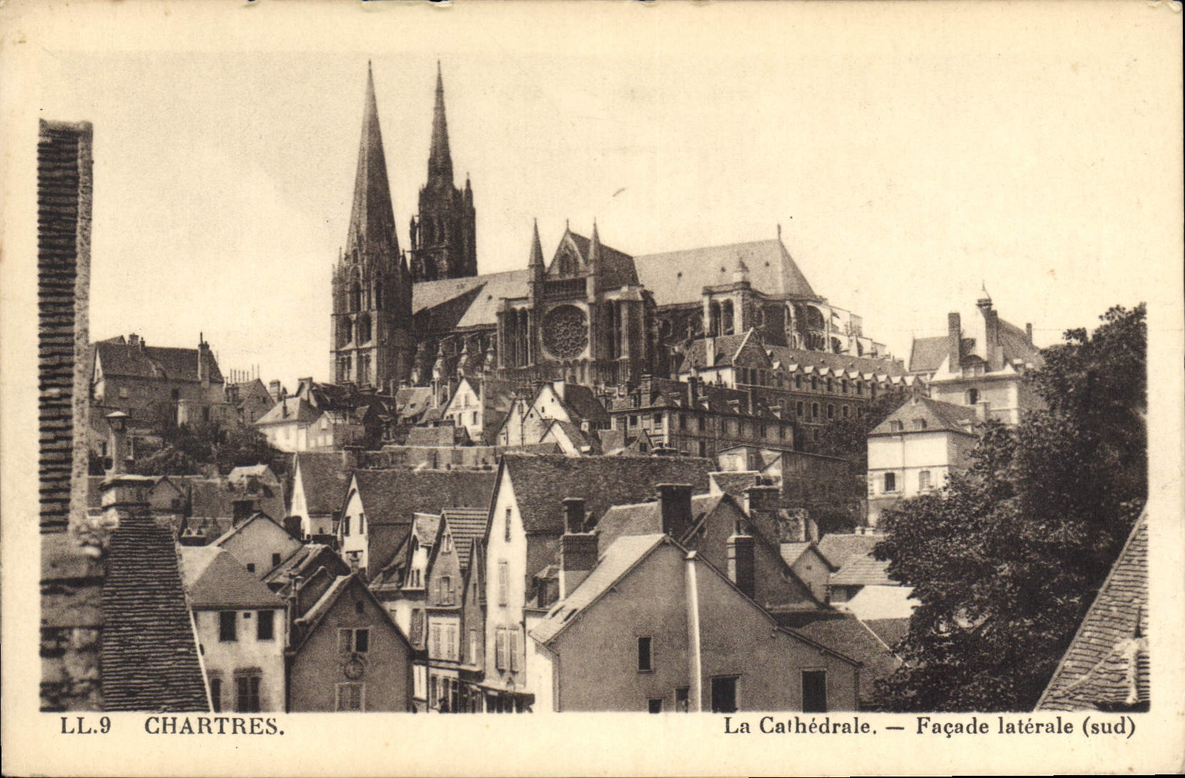 CPA Chartres La Cathedrale Facade laterale(sud)