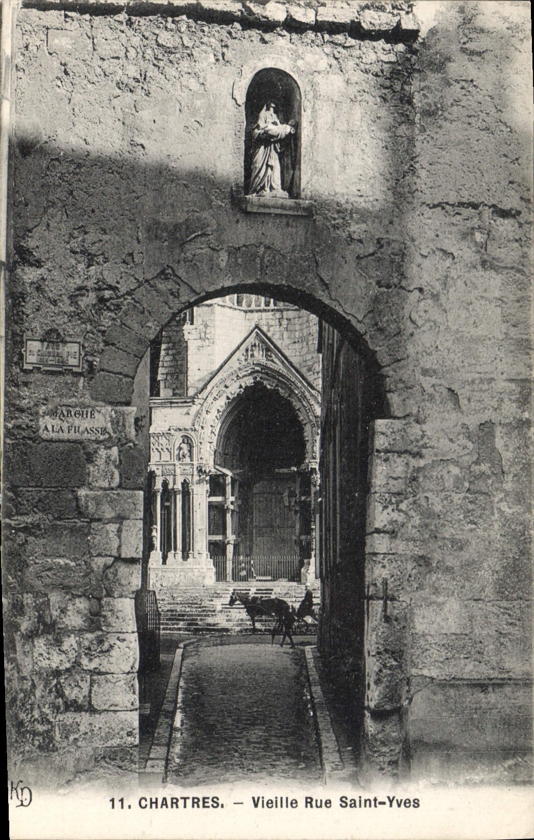 CPA Chartres Vieille Rue Saint Yves