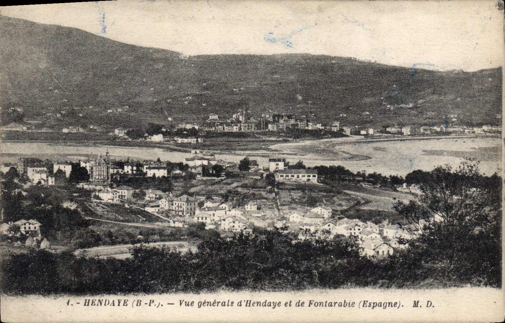 CPA Hendaye Vue general d'Hendays et de Fontarabie(Espagne)