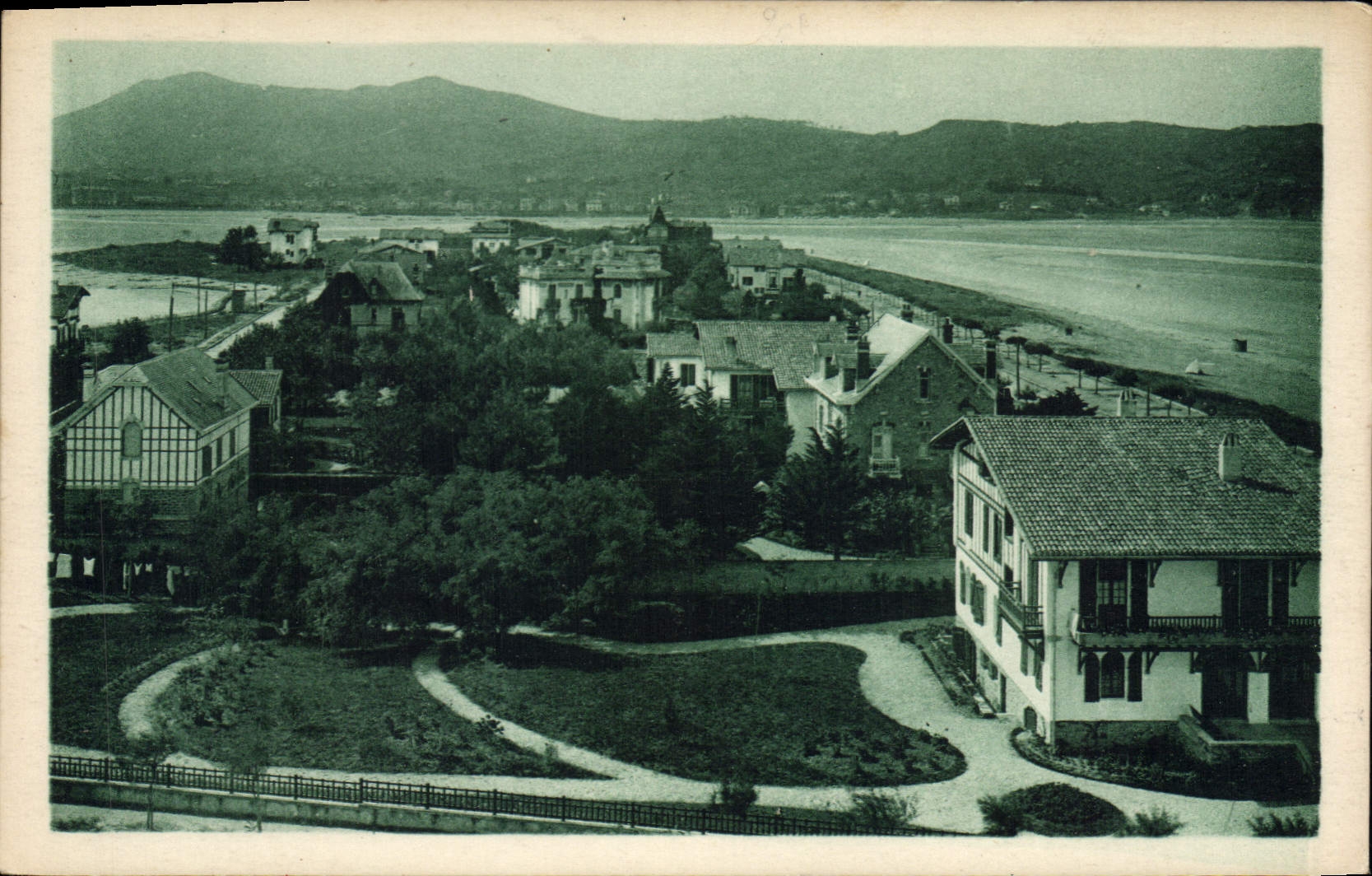 CPA Hendaye(Cote Basque) Les Villas d'Hendaye Plage (cote Ouest)