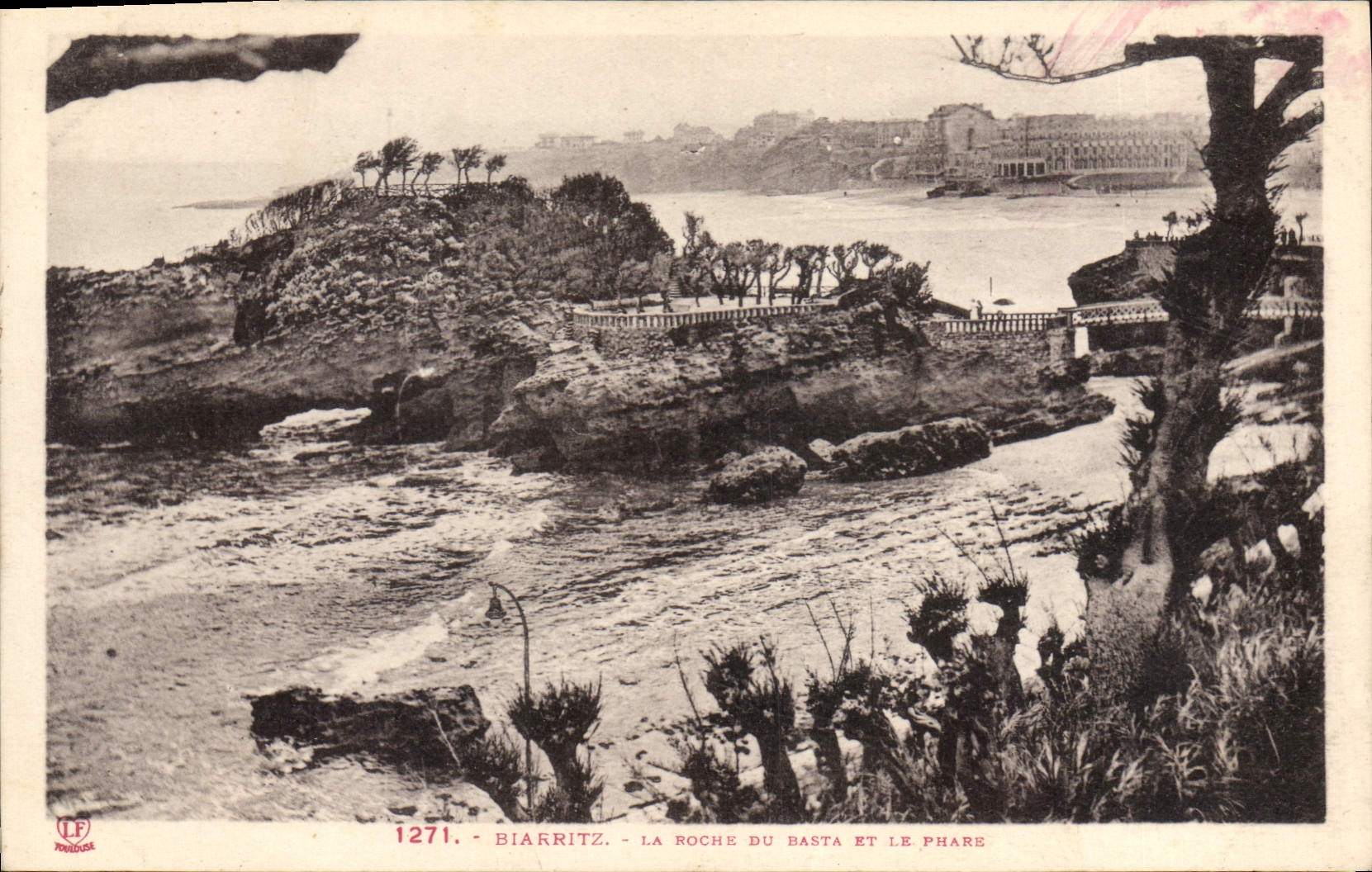 CPA Biarritz La Roche du Basta et le Plage