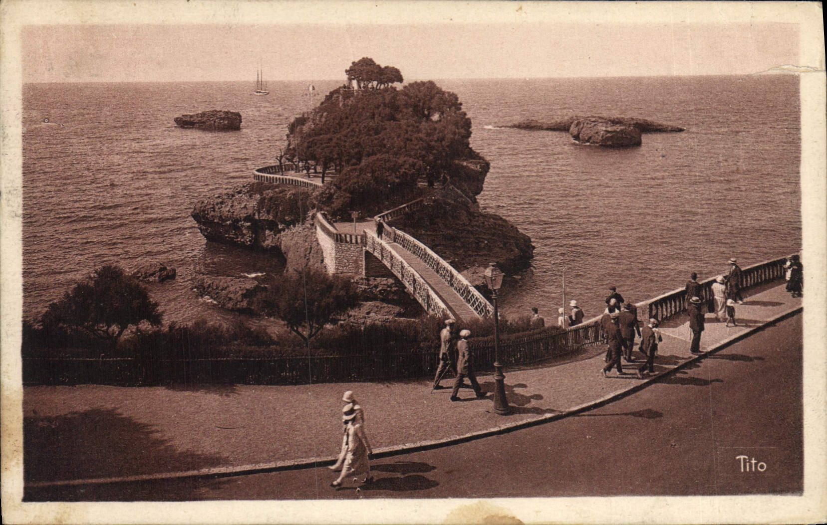 CPA Biarritz (Cote Basque) Le Rocher du Basta