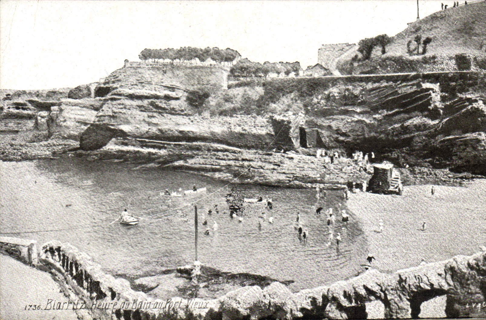 CPA Biarritz Heure de Bain du Port Vieux