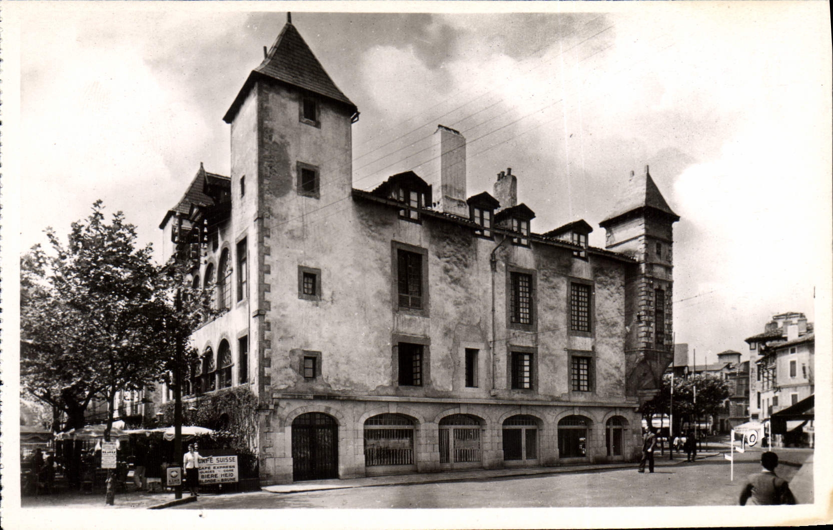 CPM Saint Jean de Luz (Basses Pyr) Chateau Louis XIV