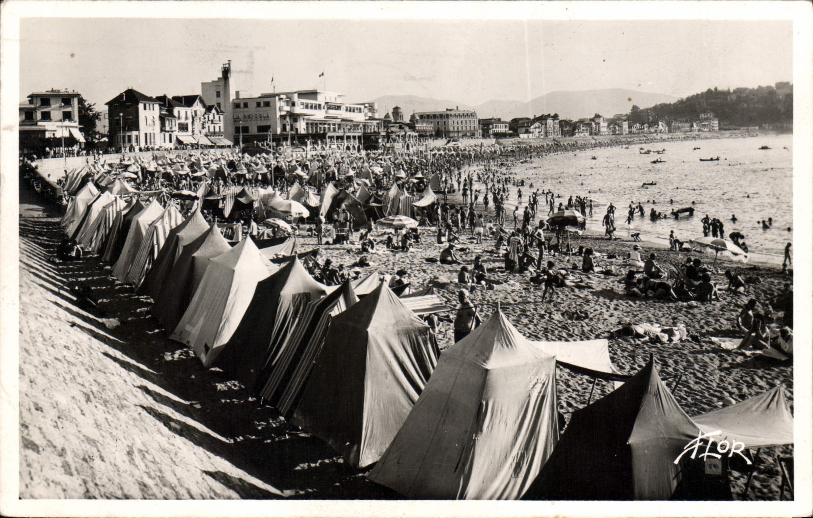 CPM Saint Jean de Luz La Plage