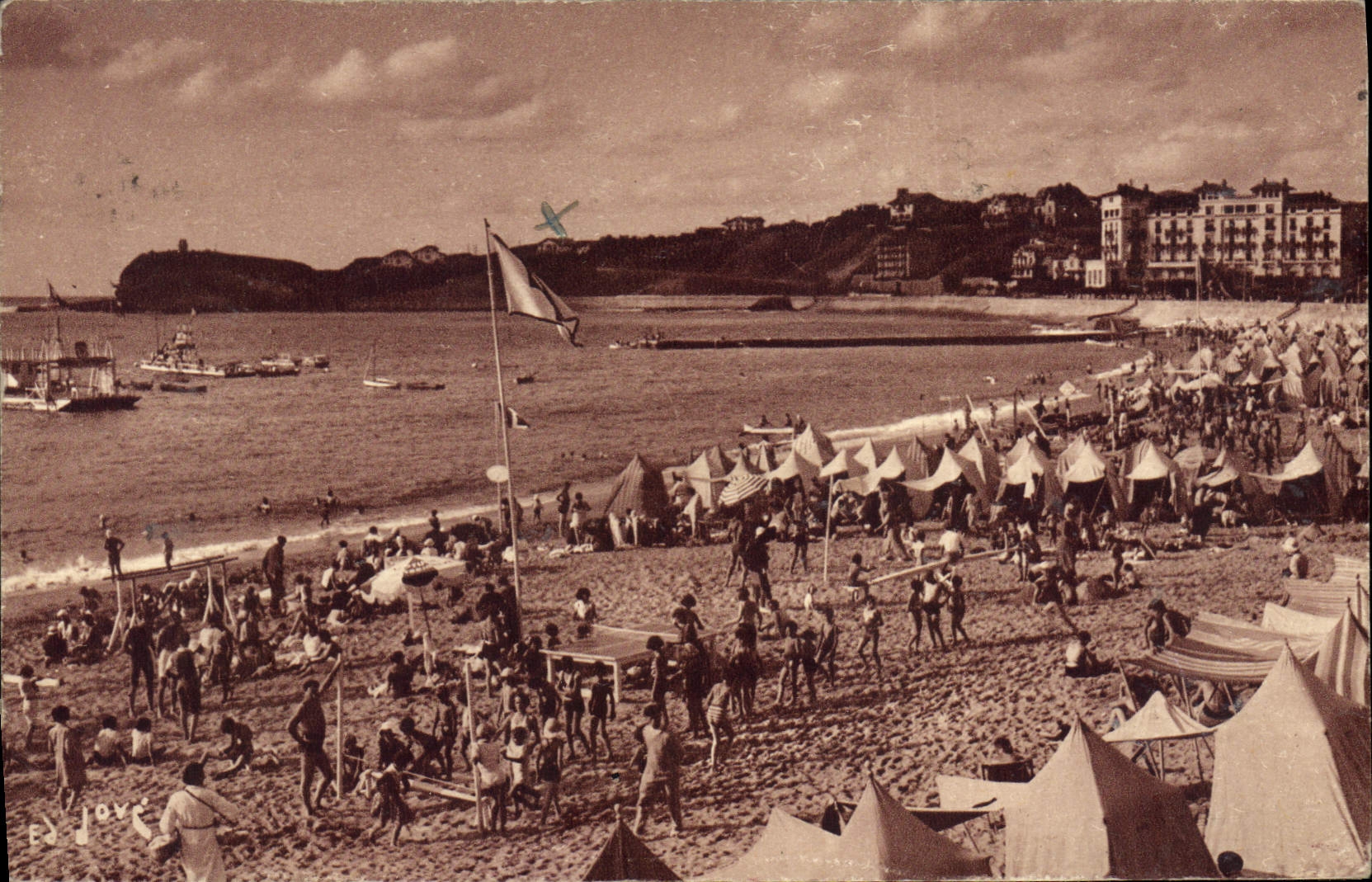 CPA Saint Jean de Luz La Plage vers Ste Barbe