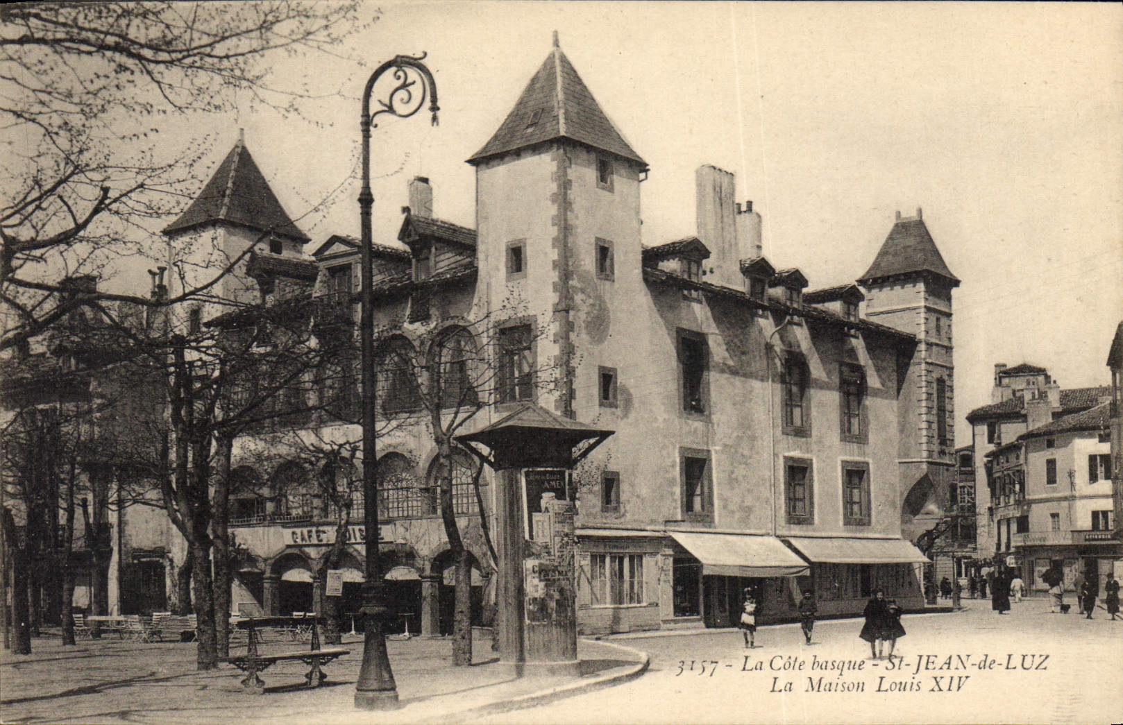 CPA Saint Jean de Luz La Cote basque La Maison de Louis XIV