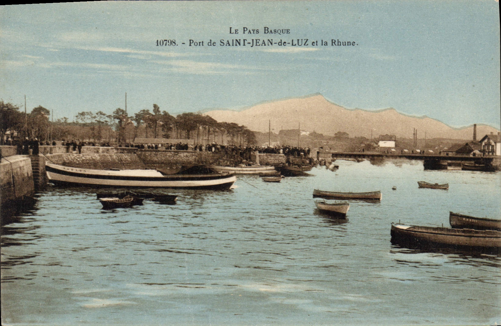 CPA Saint Jean de Luz Le Pays Basque Port et la Rhune