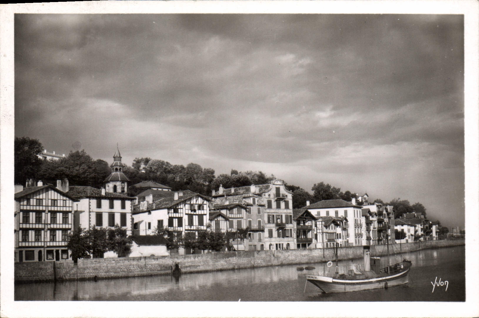 CPM Saint Jean de Luz Cote Basque Les Pittoresque maison de Ciboure