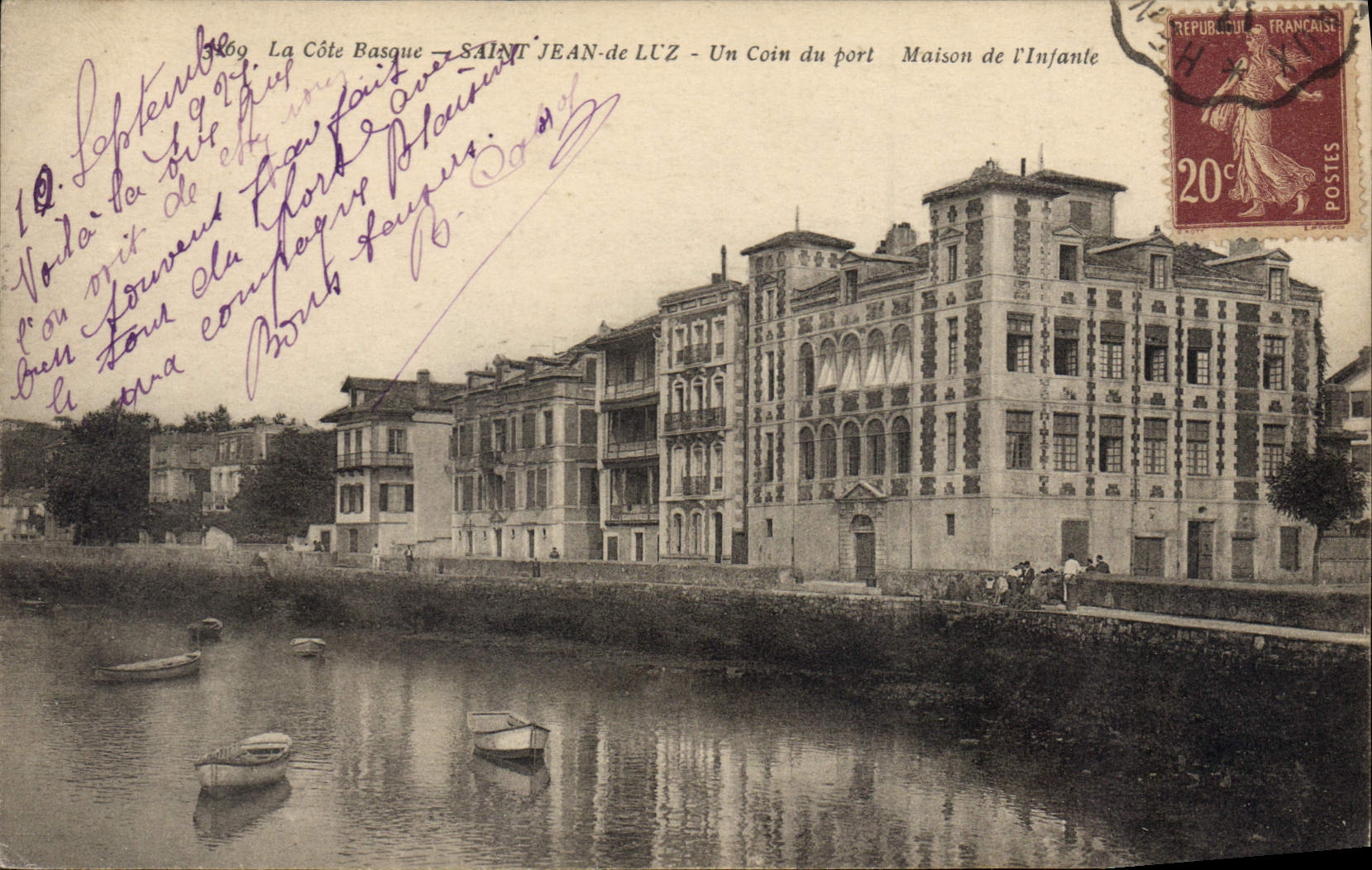 CPA Saint Jean de Luz La Cote Basque Un coin du port Maison de l'Infante