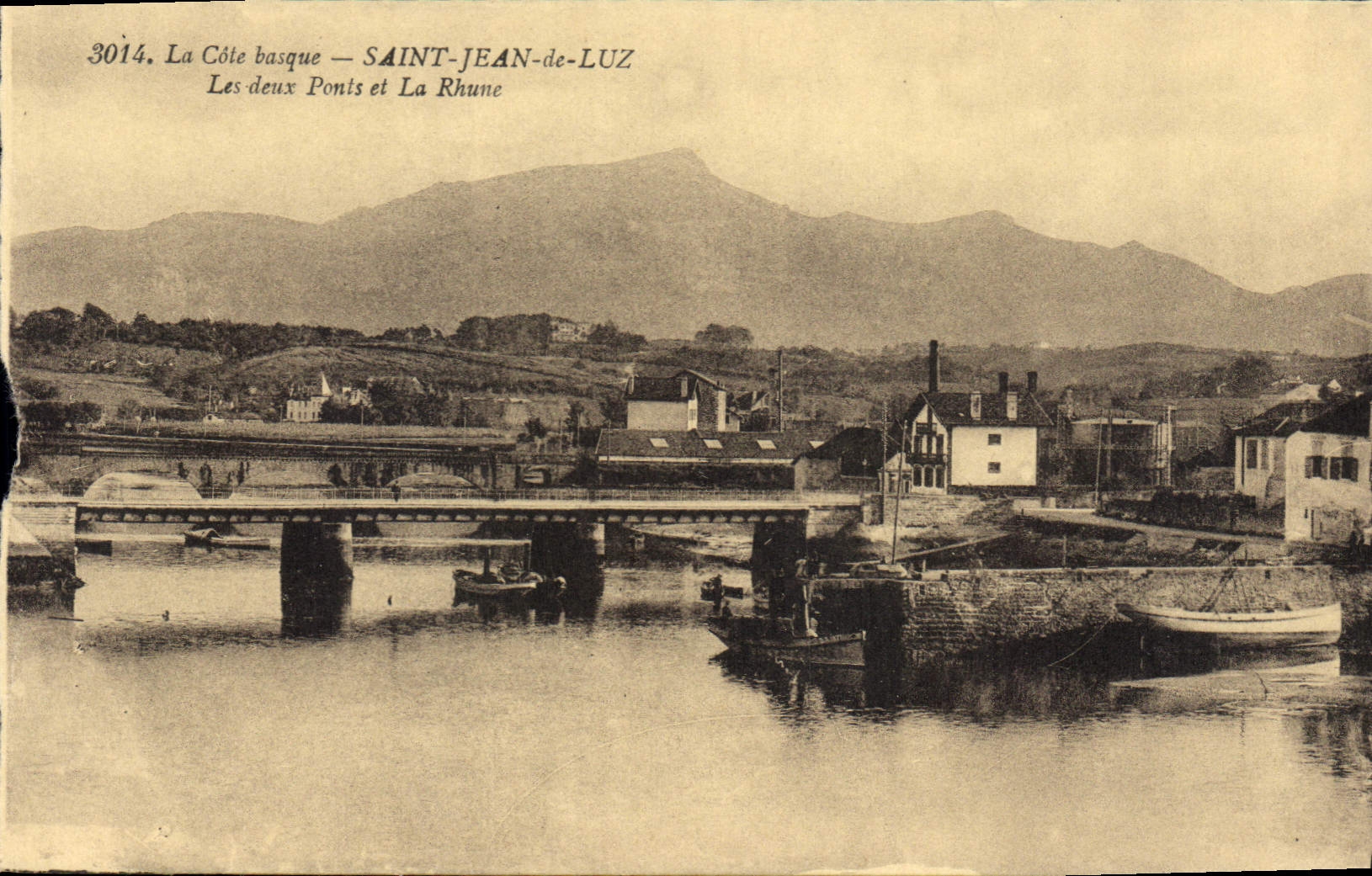 CPA Saint Jean de Luz La Cote basque Les deux Ponts et la Rhune