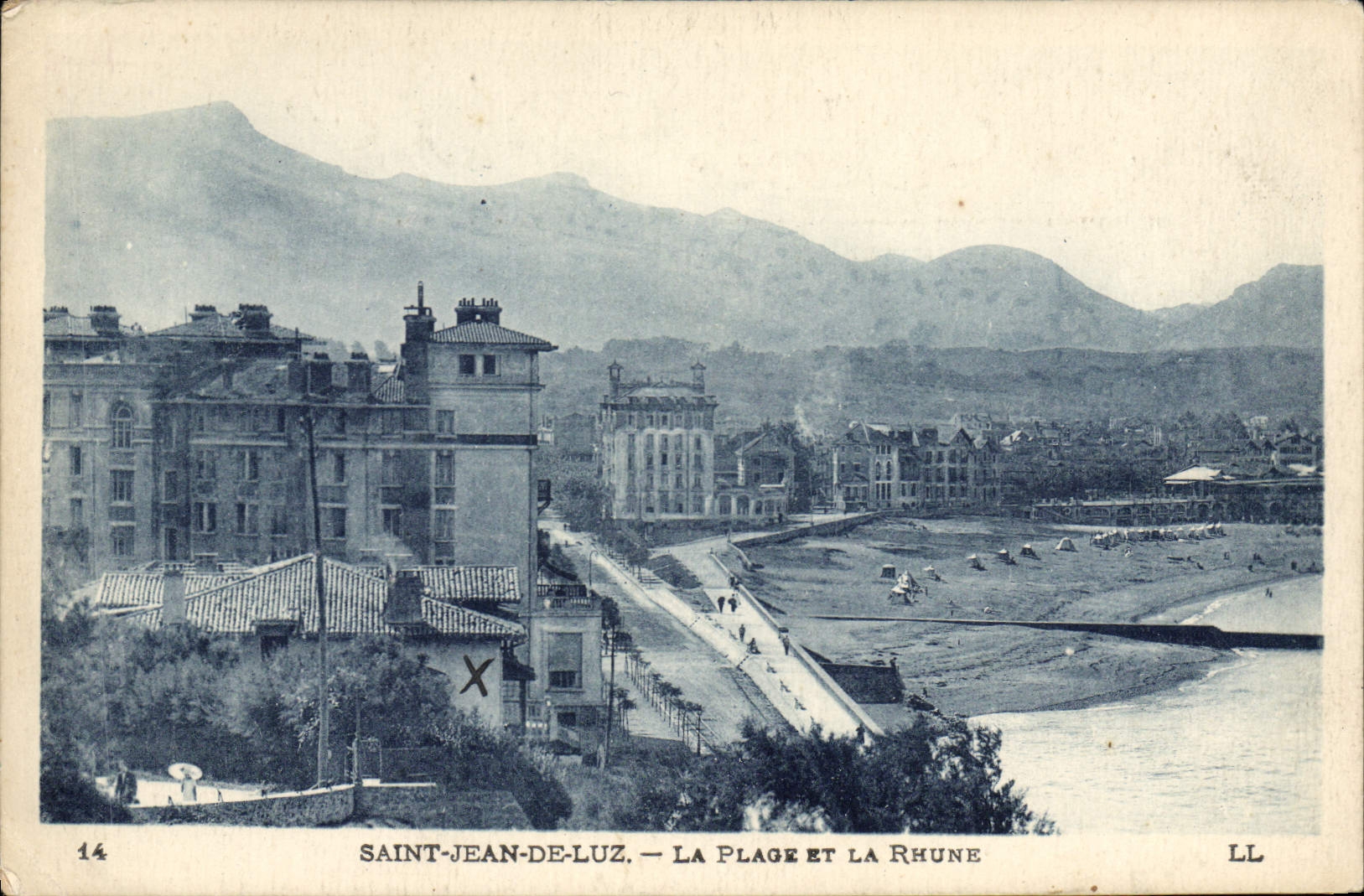 CPA Saint Jean de Luz La Plage et la Rhune