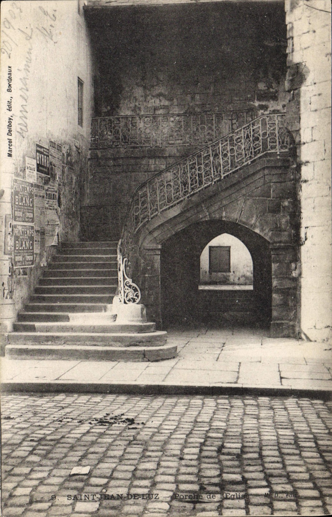 CPA Saint Jean de Luz Porte de l'Eglise