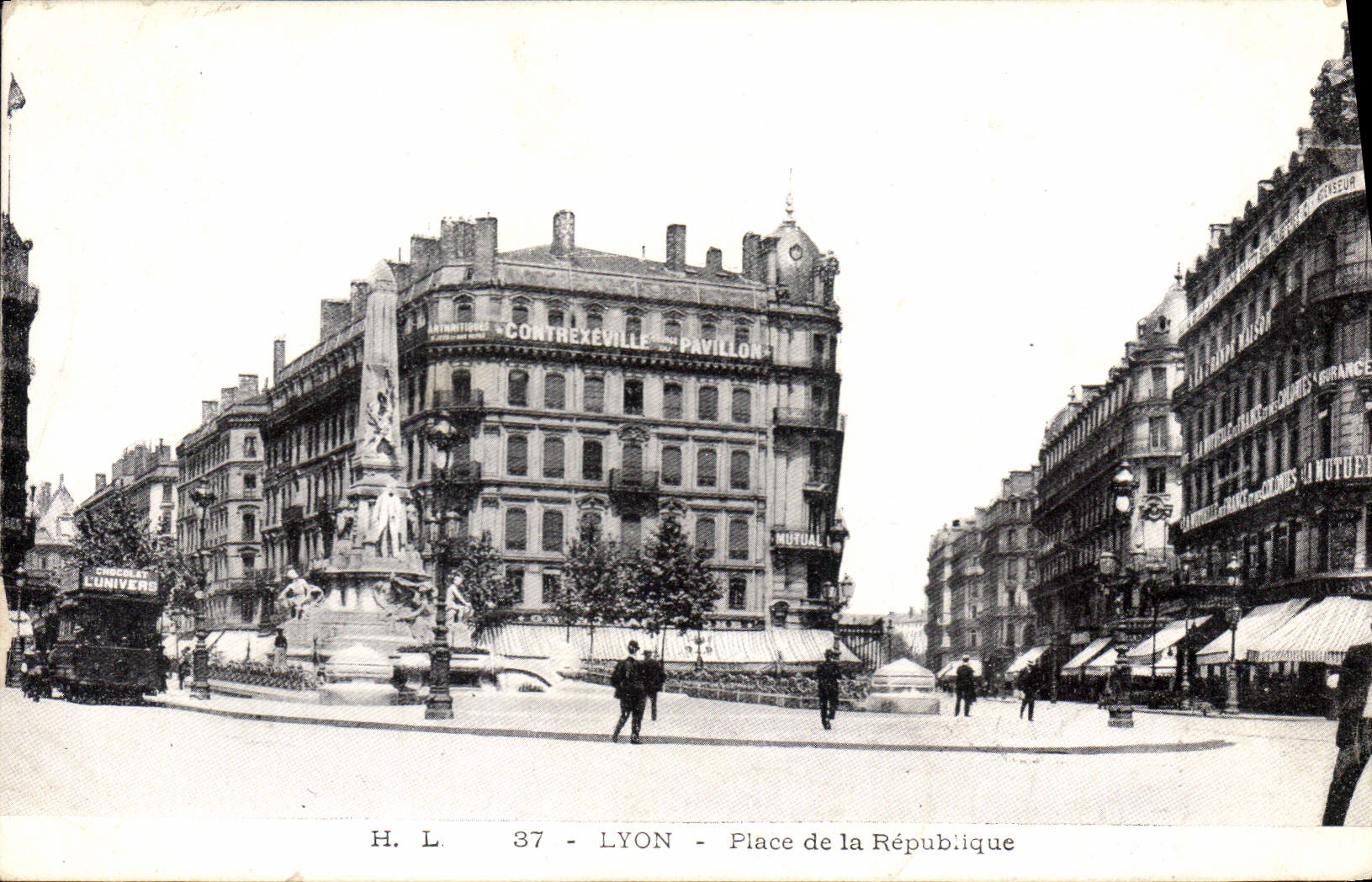 CPA Lyon Place de la Republique