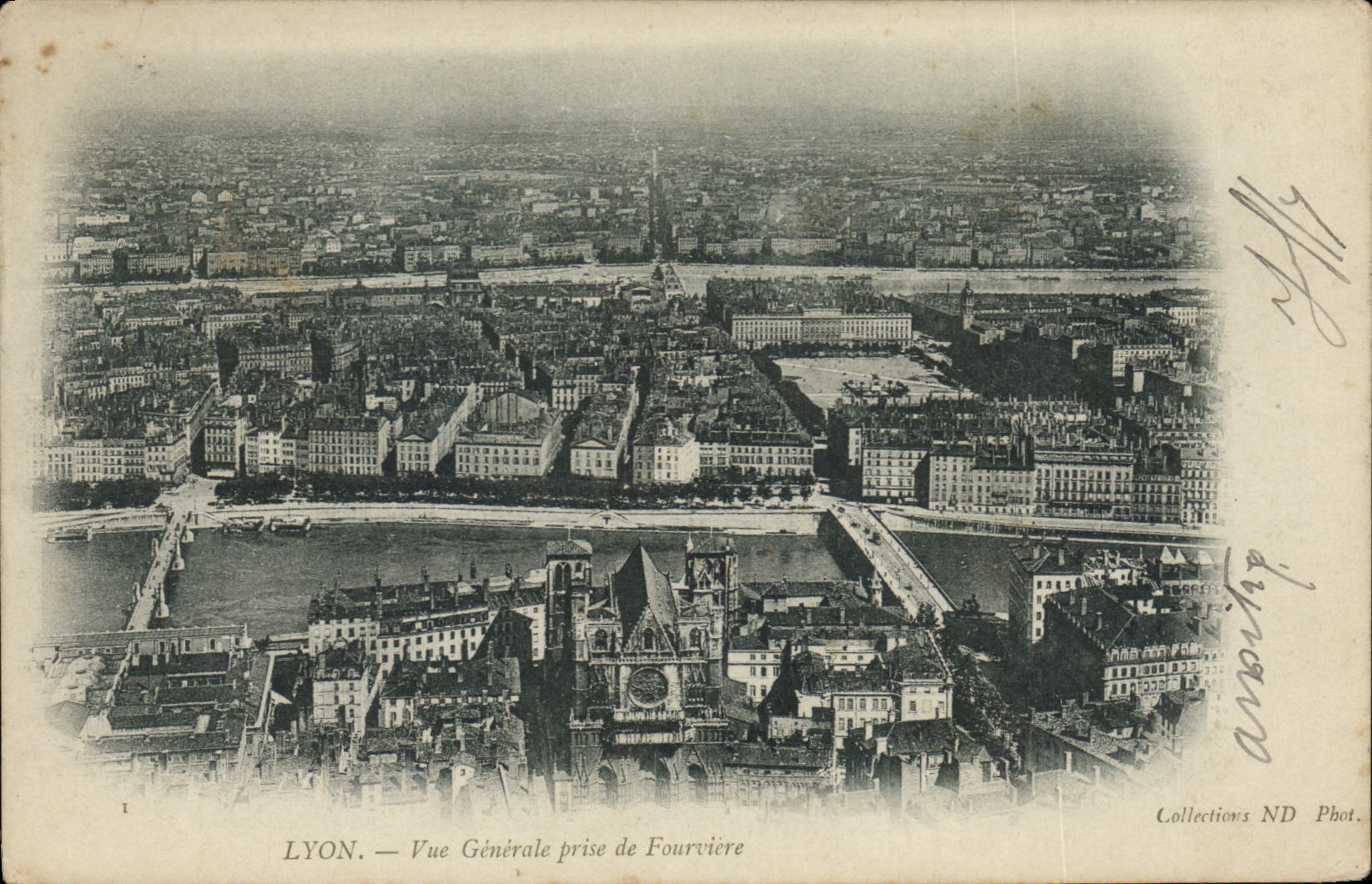 CPA Lyon Vue Generale prise de Fourviere
