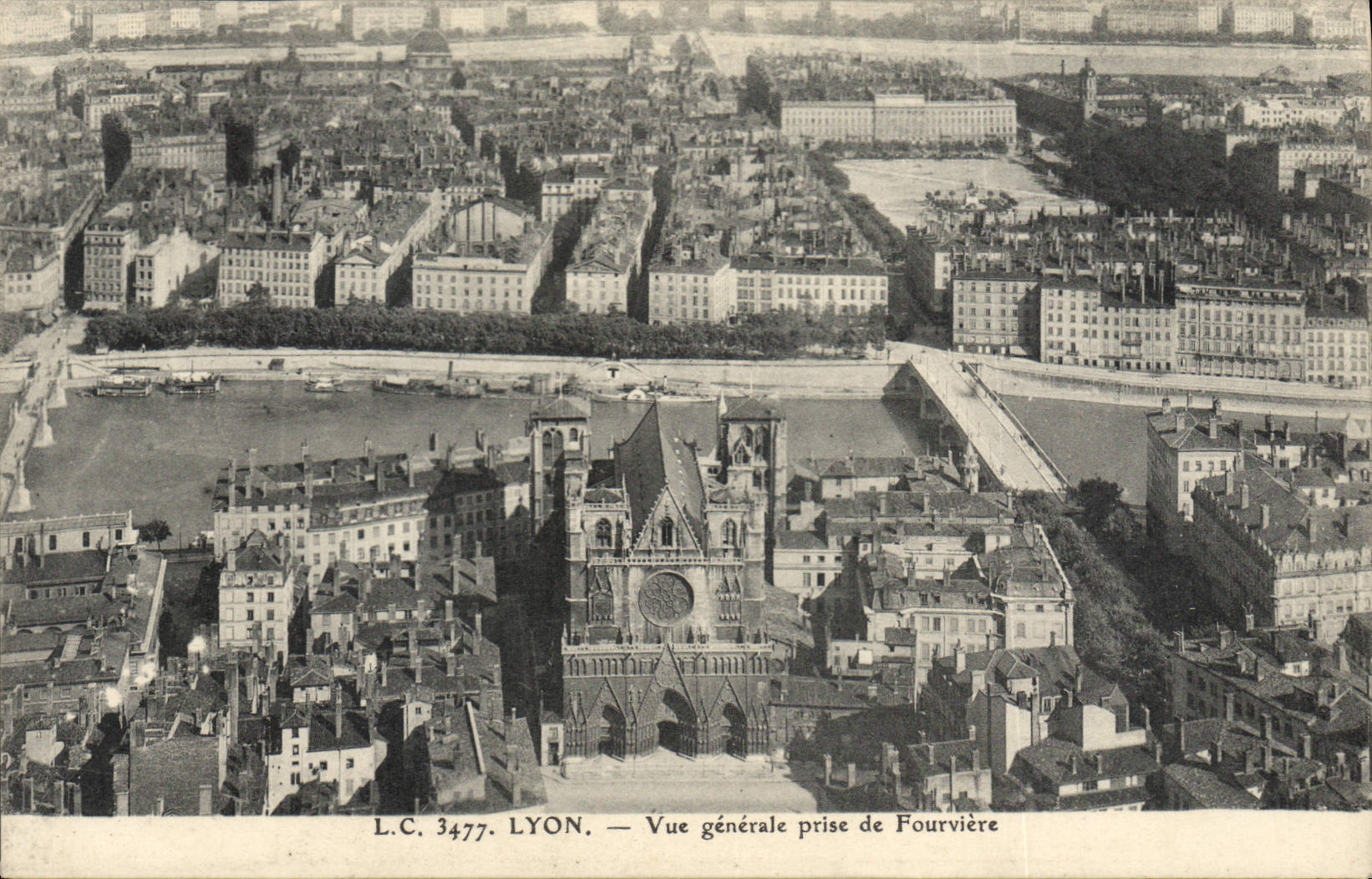 CPA Lyon Vue generale prise de Fourviere